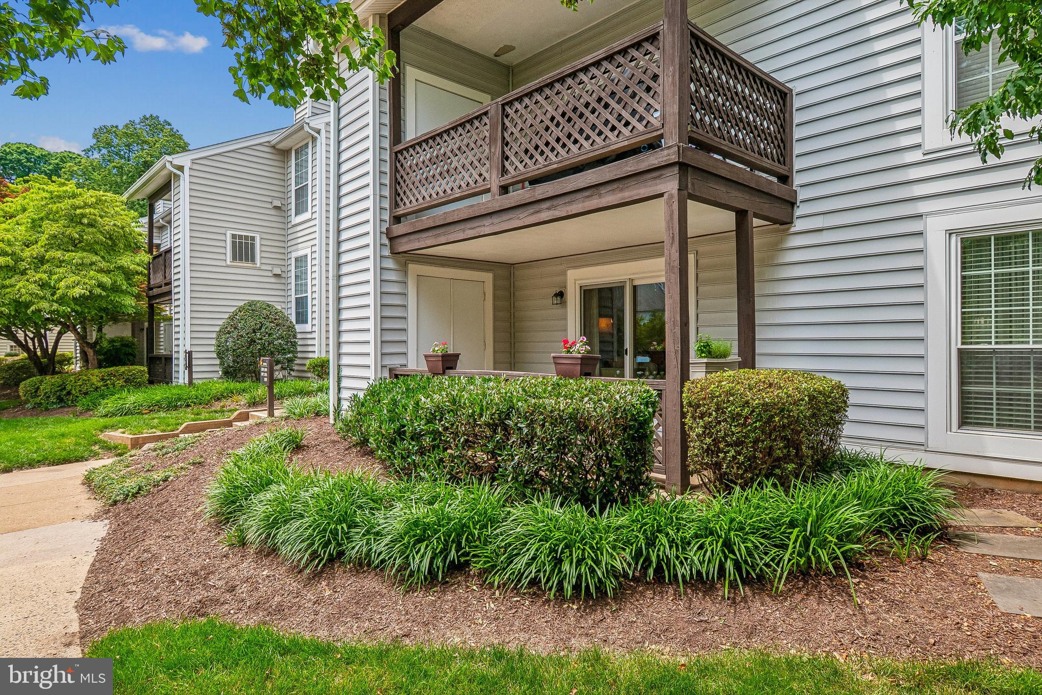 THE OAKTON - Residential