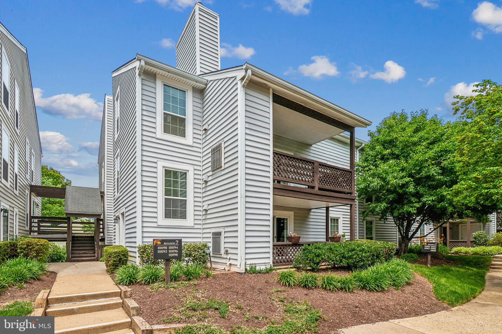 THE OAKTON - Residential