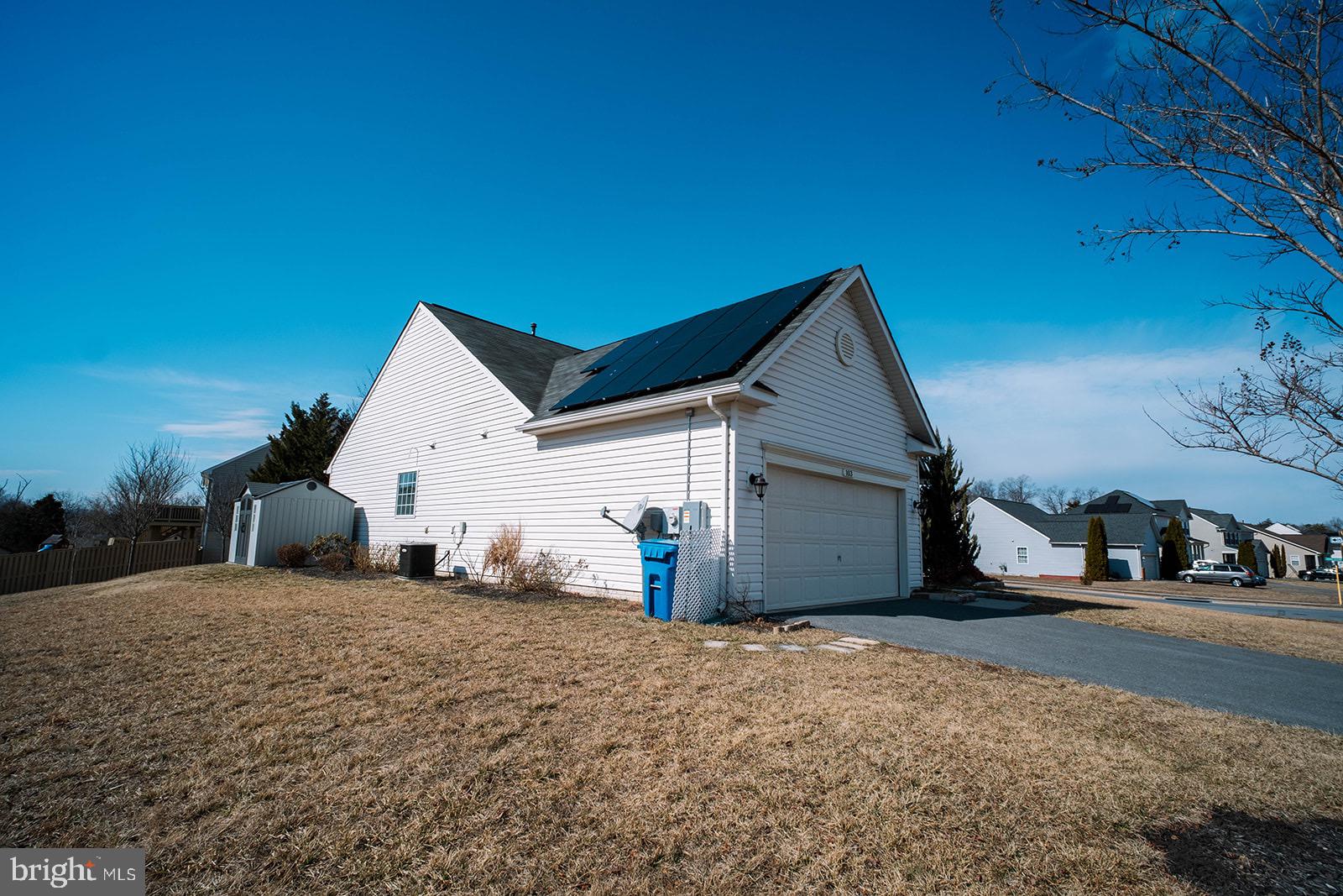 WAKELAND MANOR - Residential