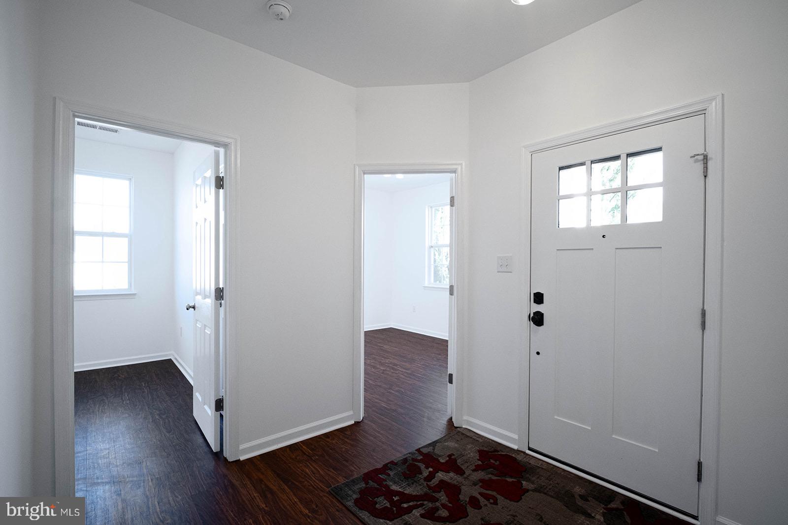 WAKELAND MANOR - Residential