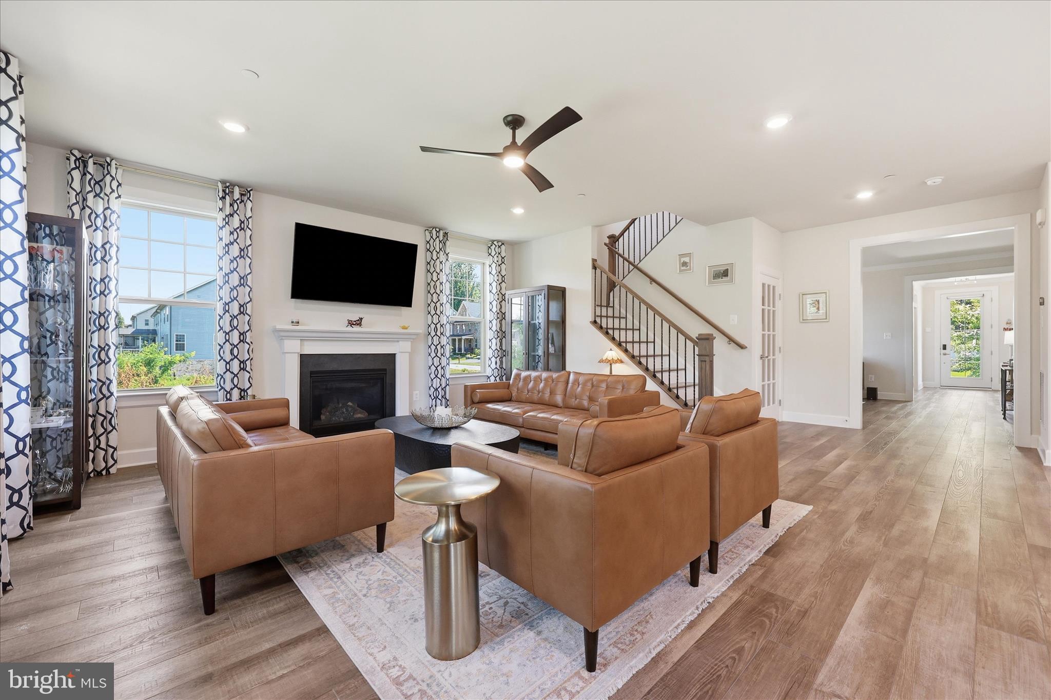 WOODRIDGE AT LAKE LINGANORE - Residential