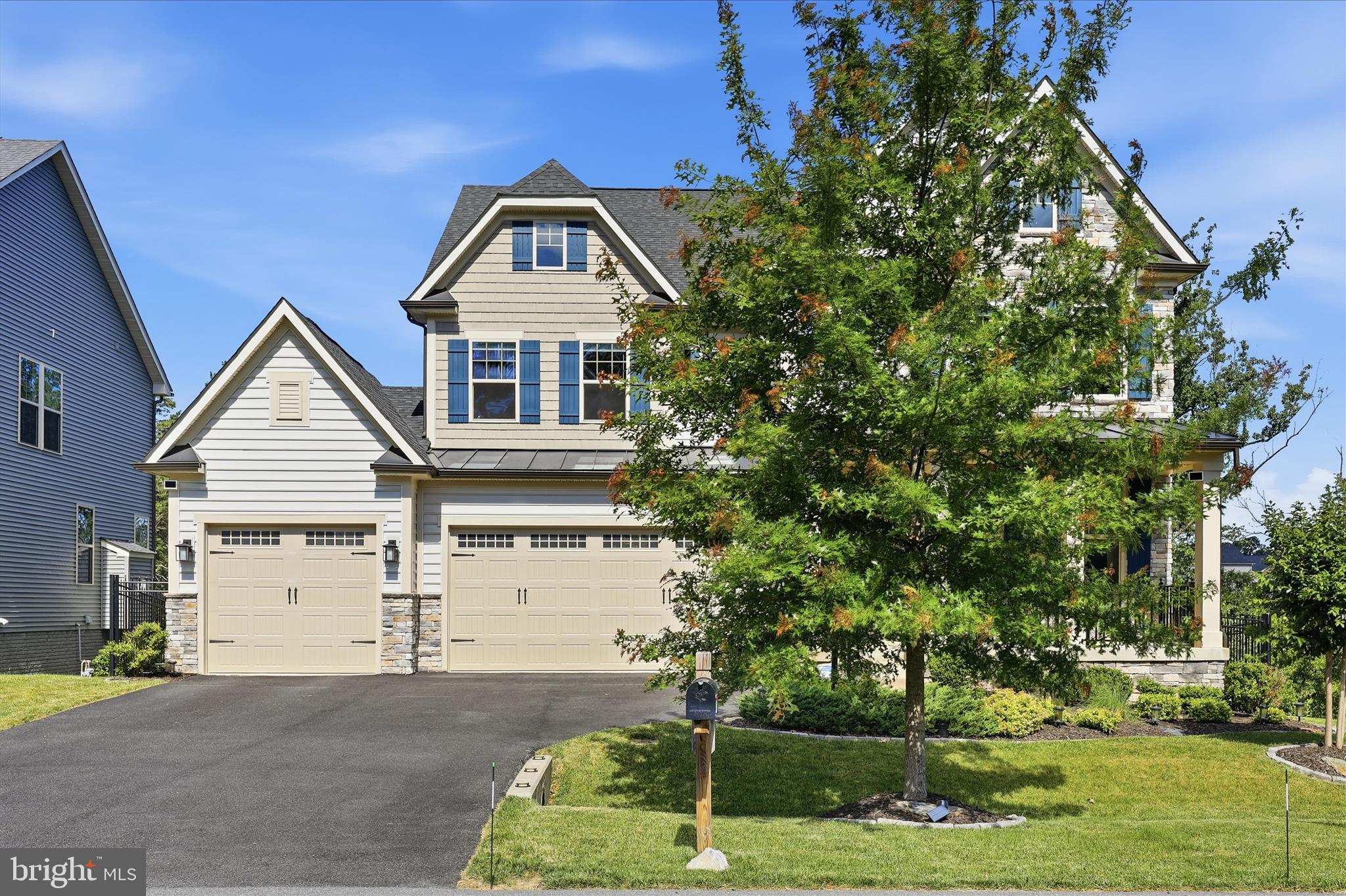 WOODRIDGE AT LAKE LINGANORE - Residential