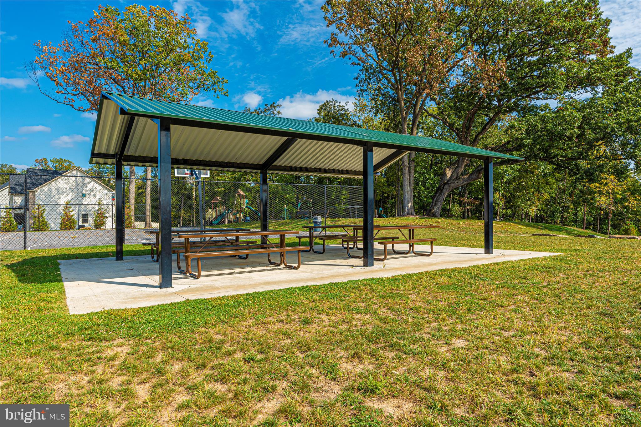 WOODRIDGE AT LAKE LINGANORE - Residential