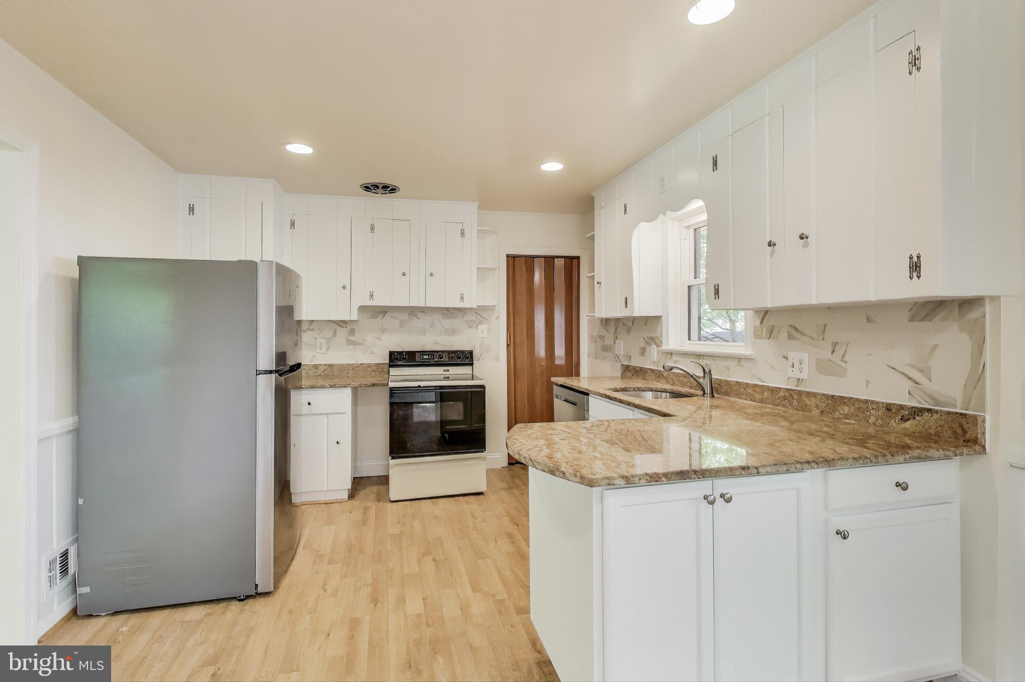 KENSINGTON HEIGHTS - Residential Lease