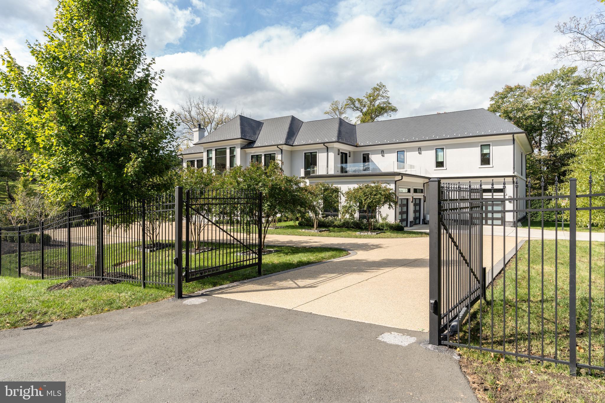 LANGLEY HILL - Residential
