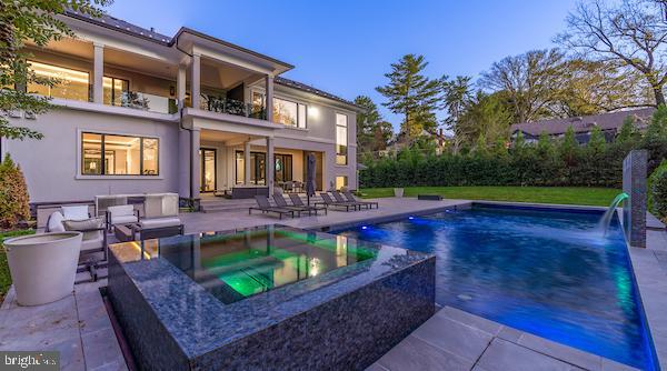 LANGLEY HILL - Residential