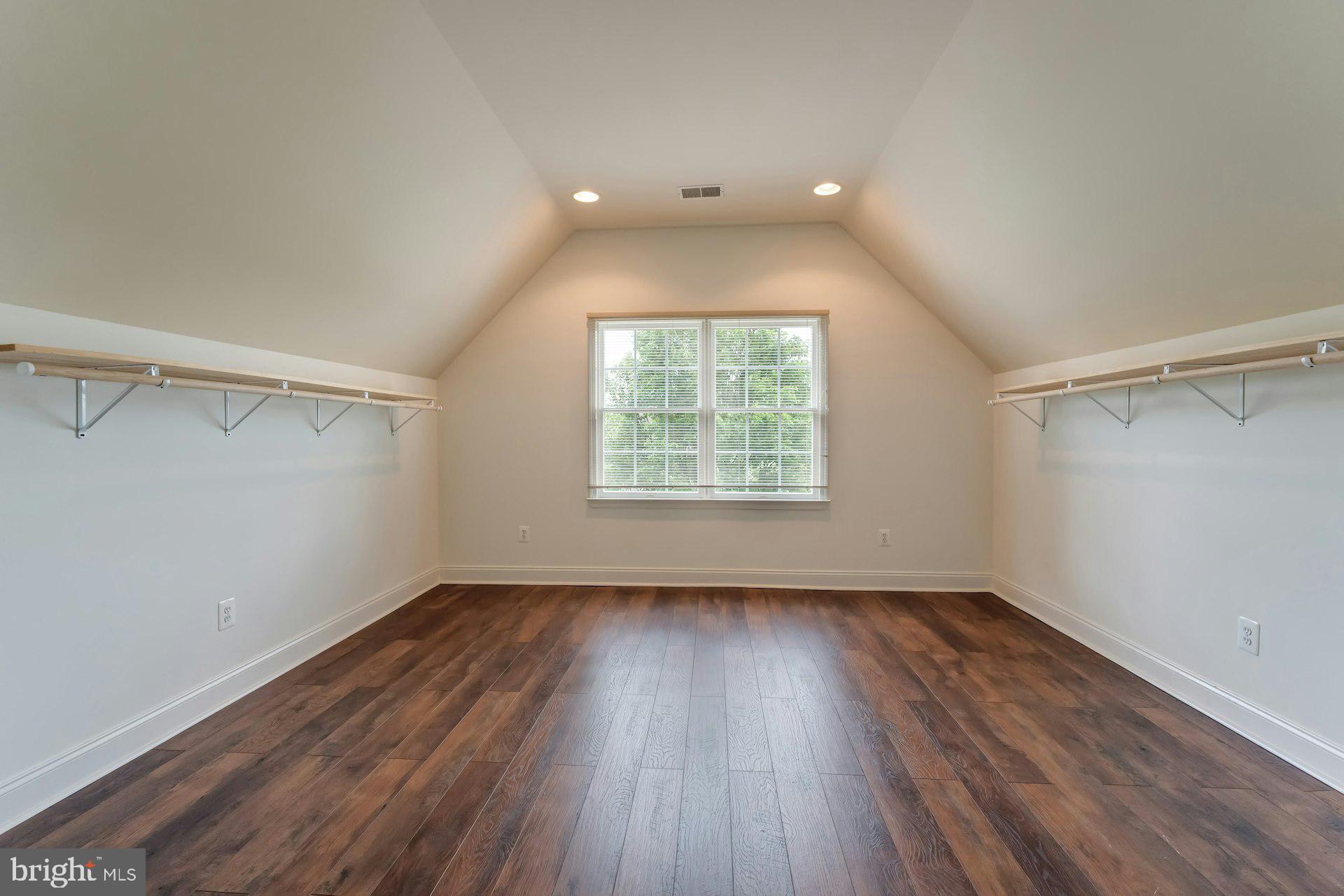 SHENSTONE - Residential