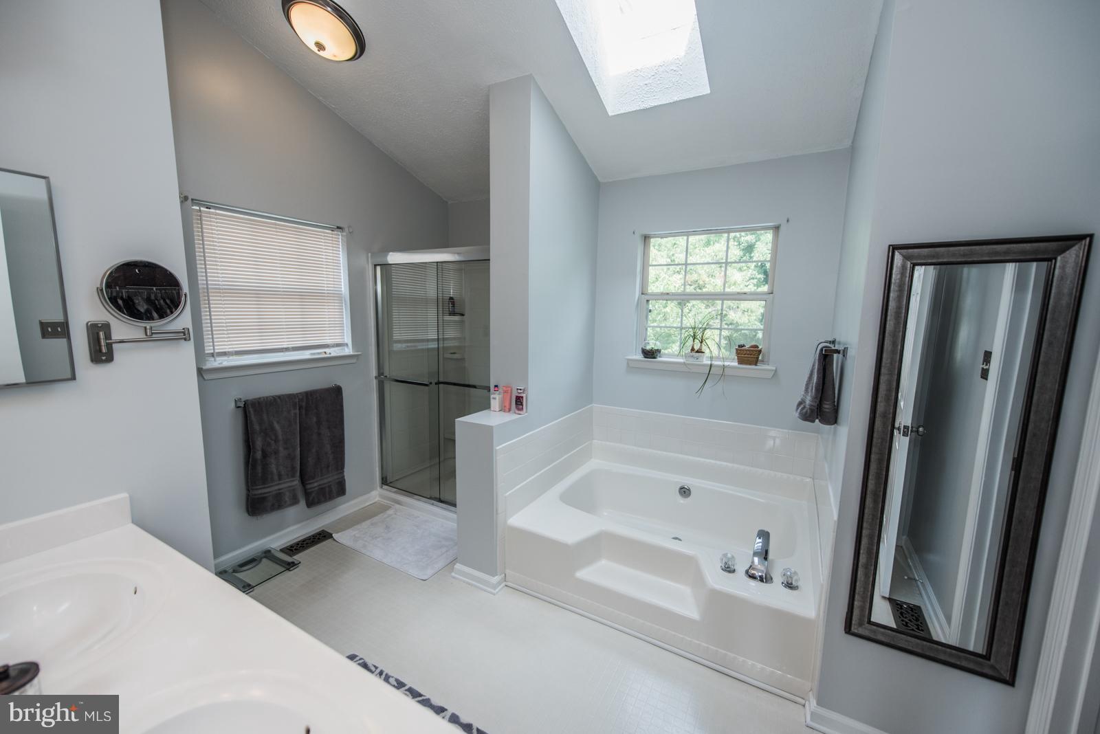 APPLE RIDGE - Residential