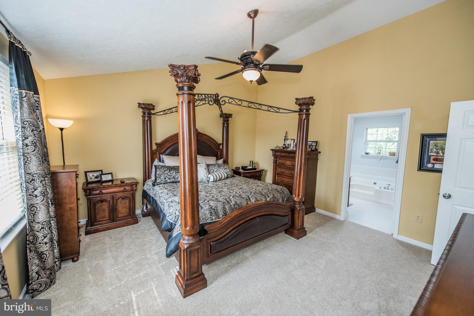 APPLE RIDGE - Residential