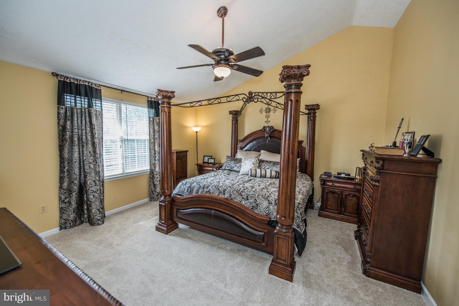 APPLE RIDGE - Residential
