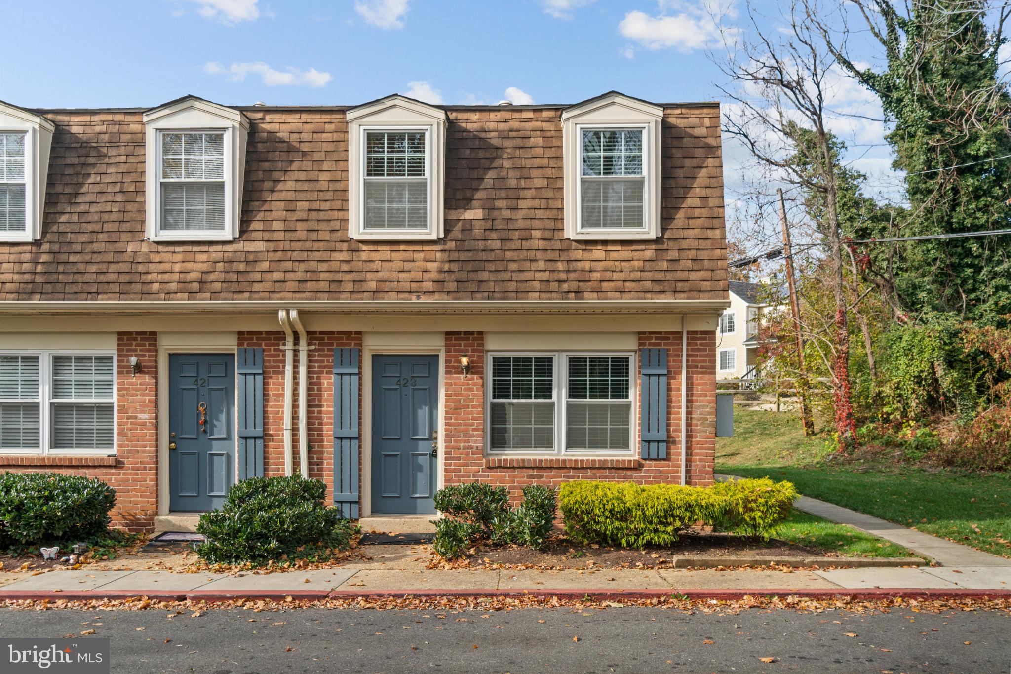 DUTCH GLEN - Residential Lease