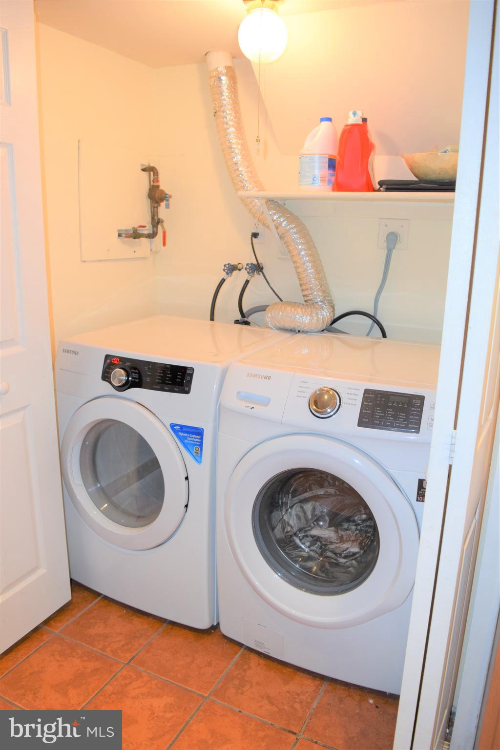 SUGARLAND RUN - Residential Lease