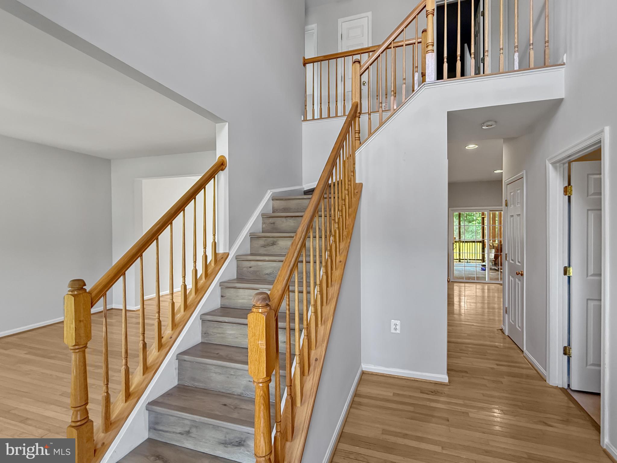 LOCUST HILL - Residential