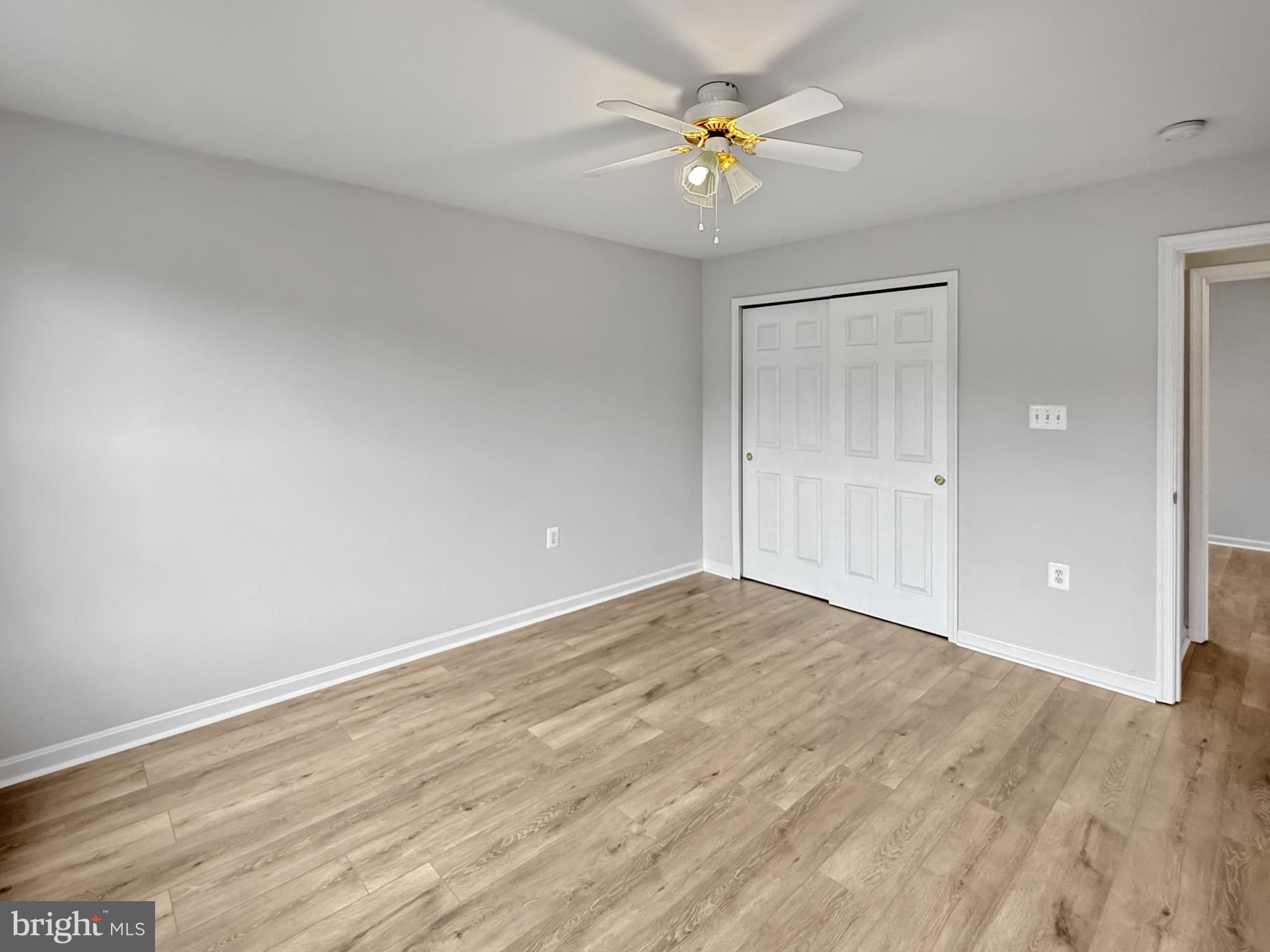 LOCUST HILL - Residential