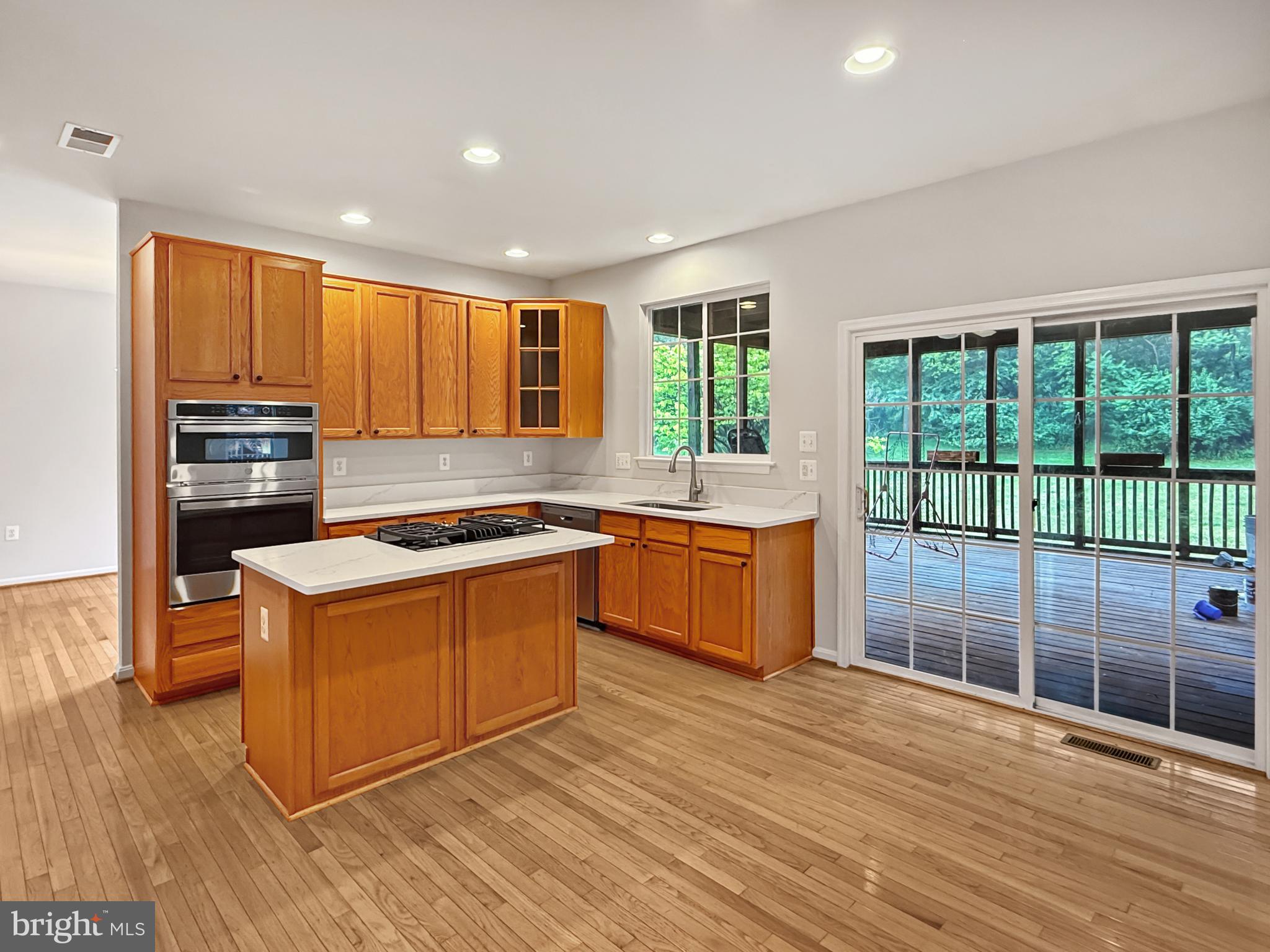 LOCUST HILL - Residential