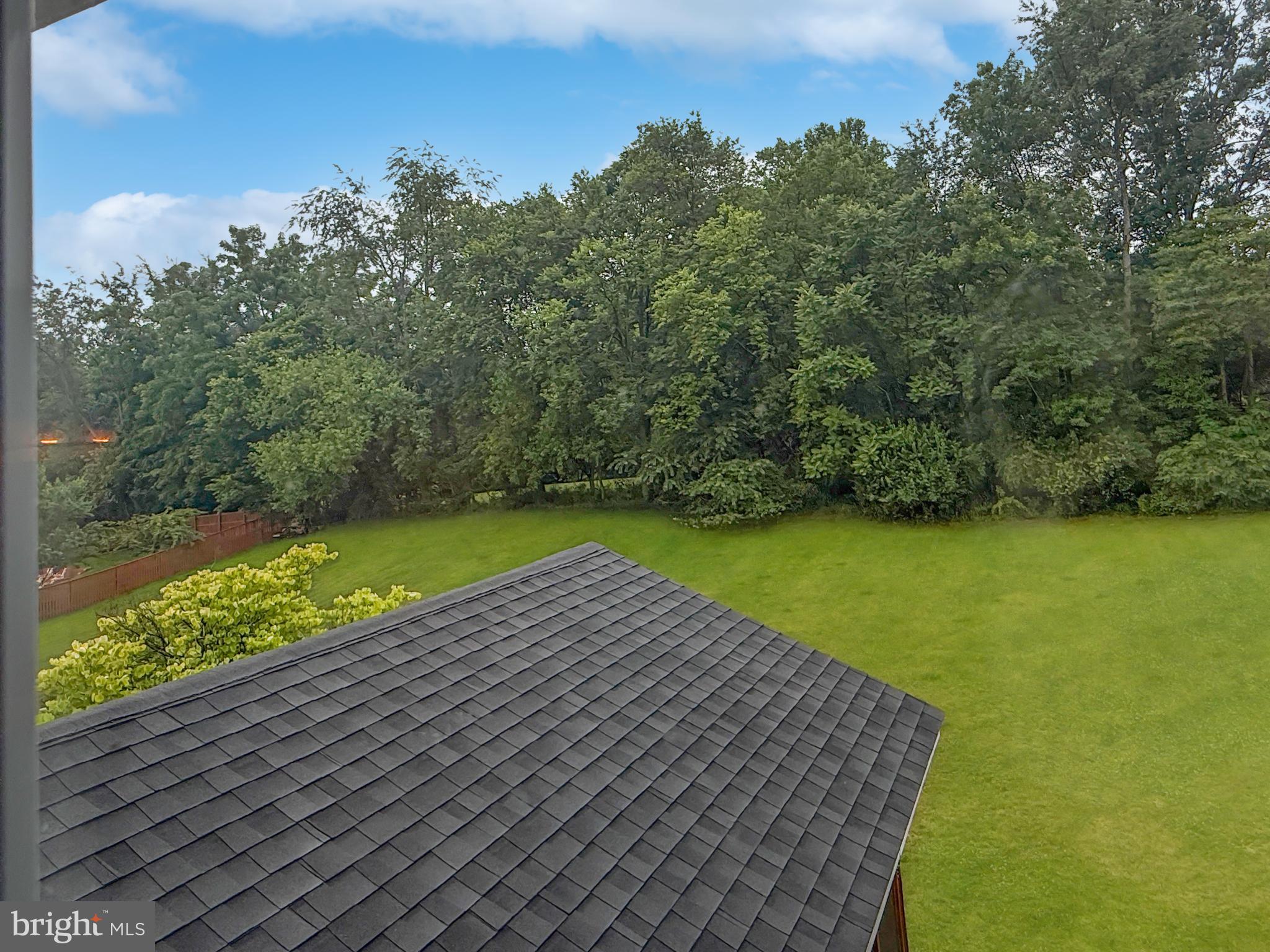 LOCUST HILL - Residential