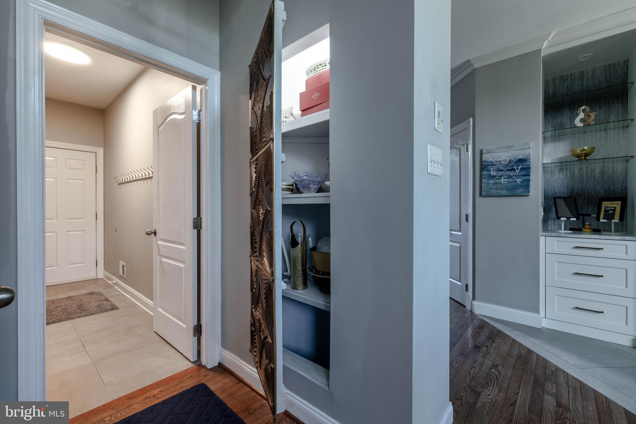 RIVERCREST - Residential