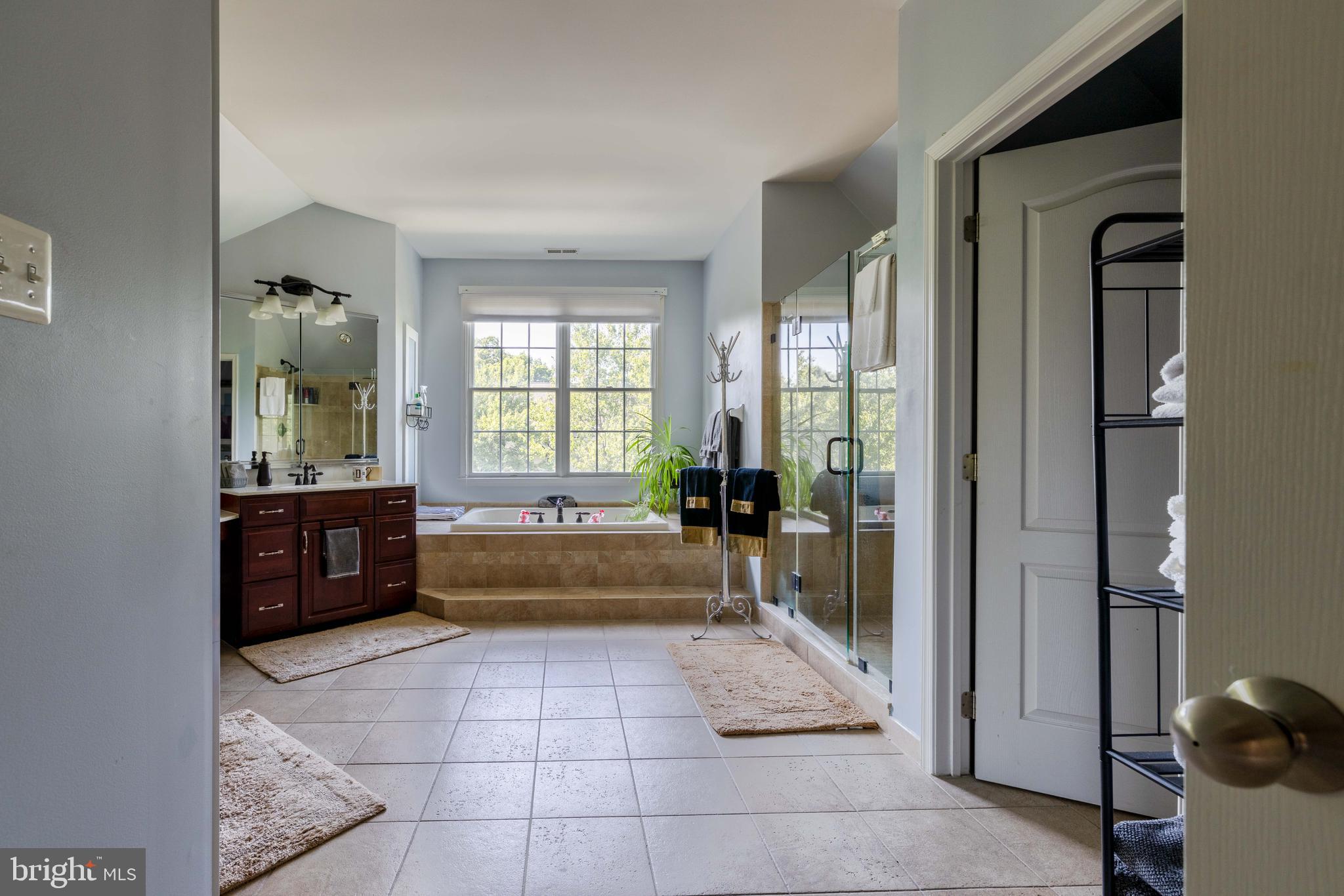 RIVERCREST - Residential