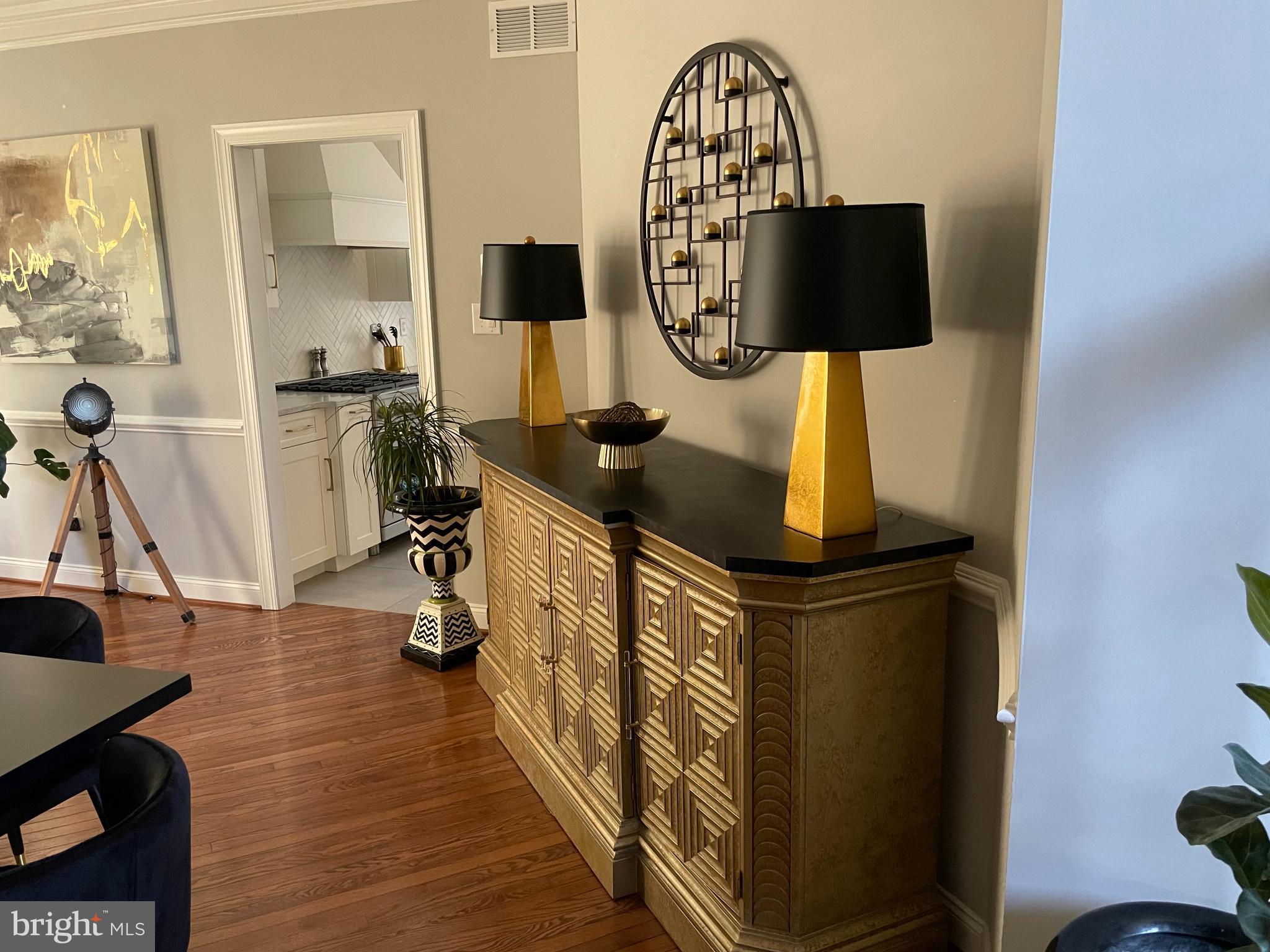 RIVERCREST - Residential
