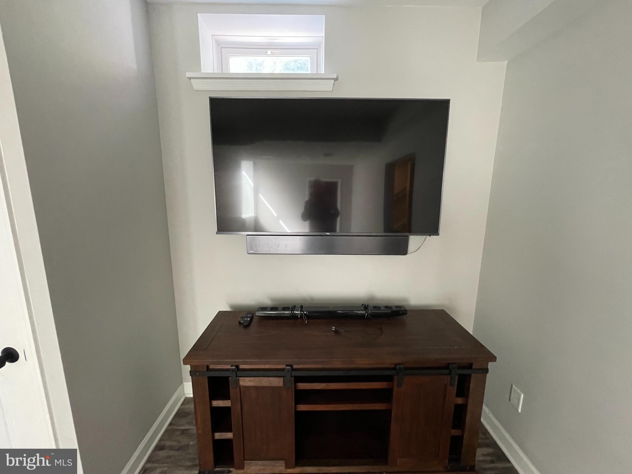 RIVERCREST - Residential