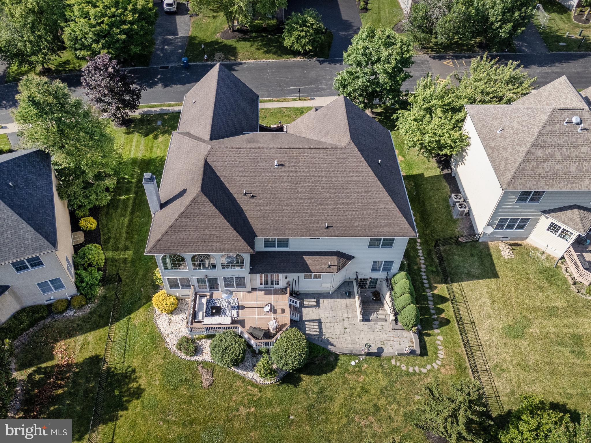 RIVERCREST - Residential