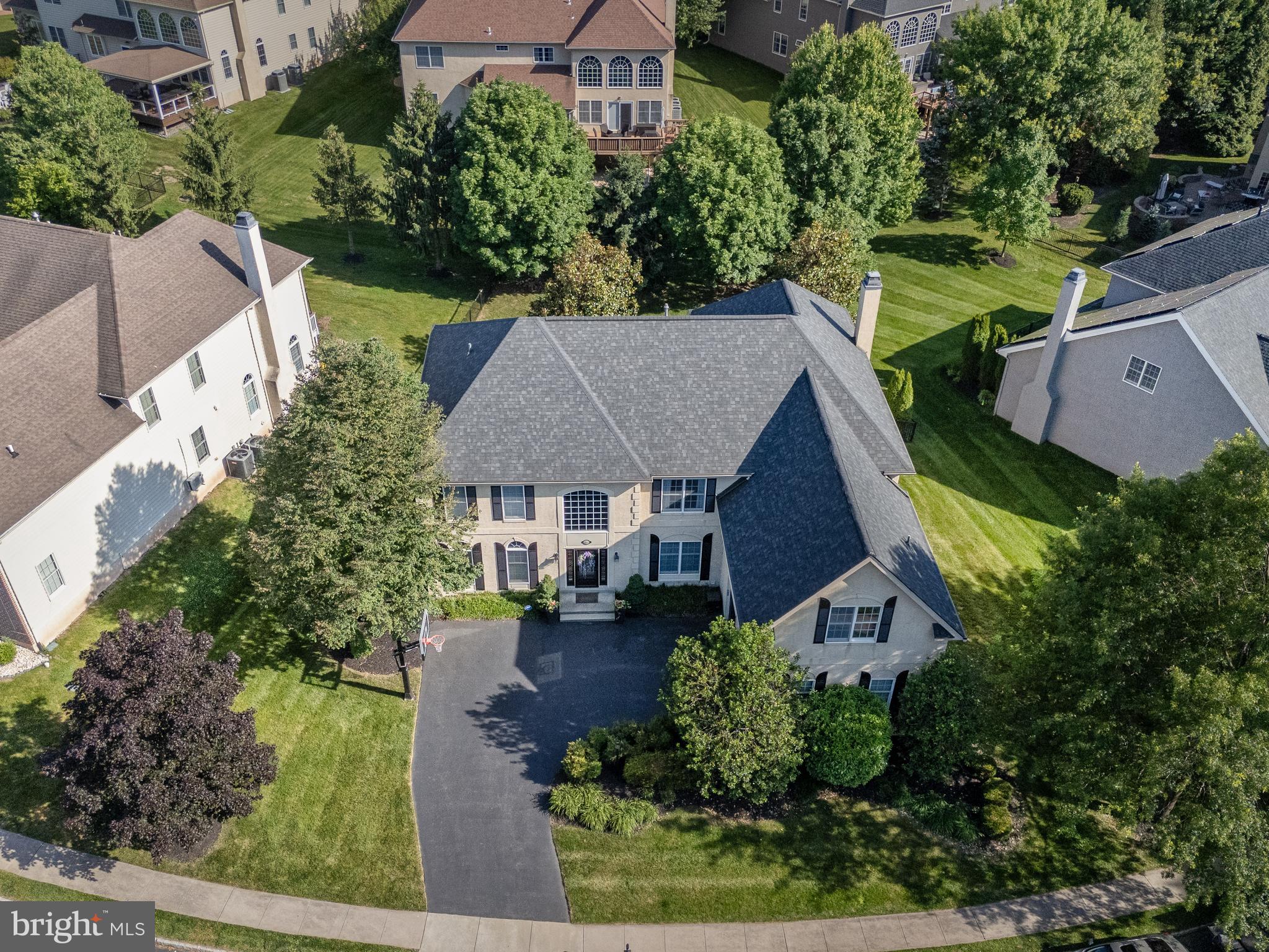 RIVERCREST - Residential
