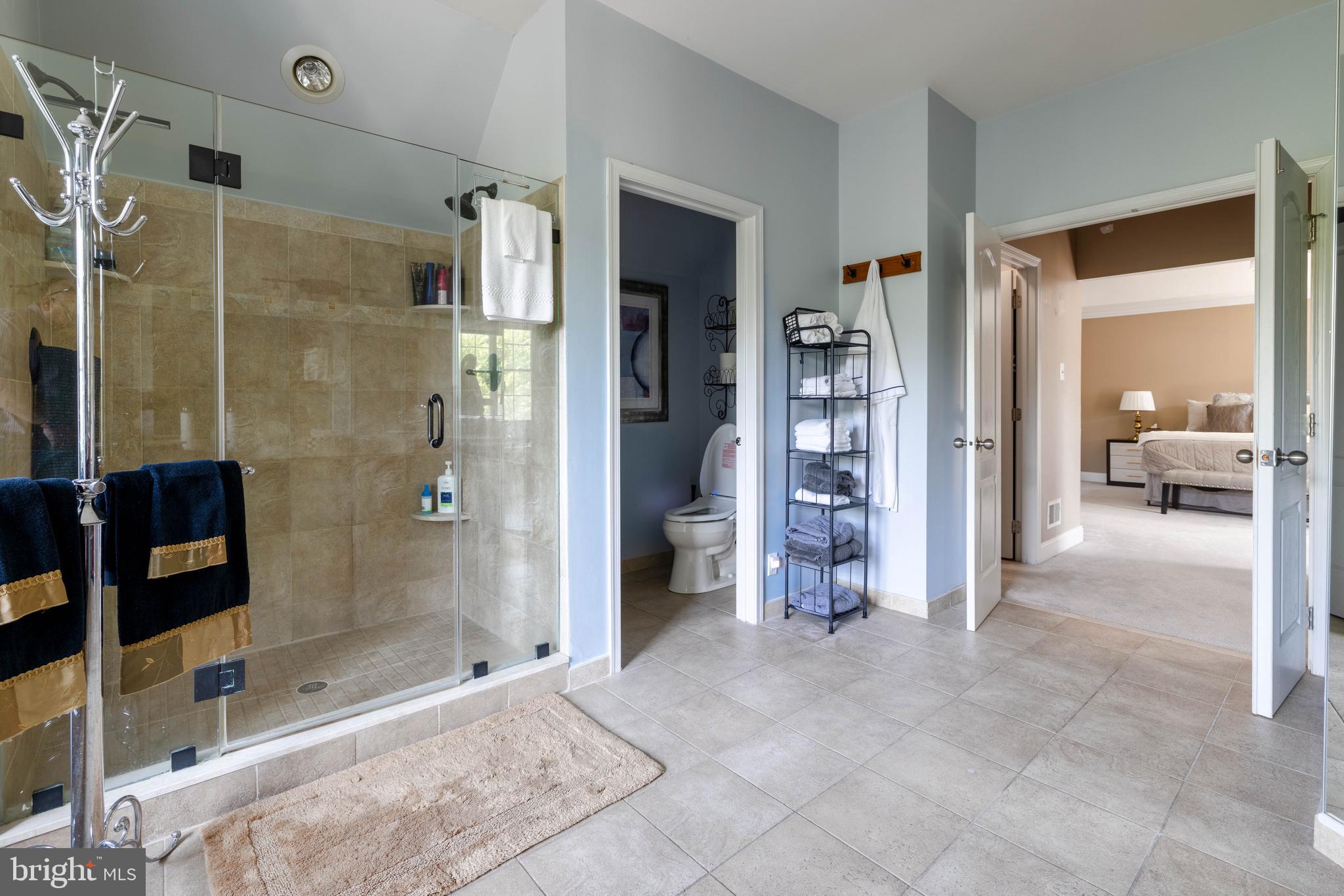 RIVERCREST - Residential