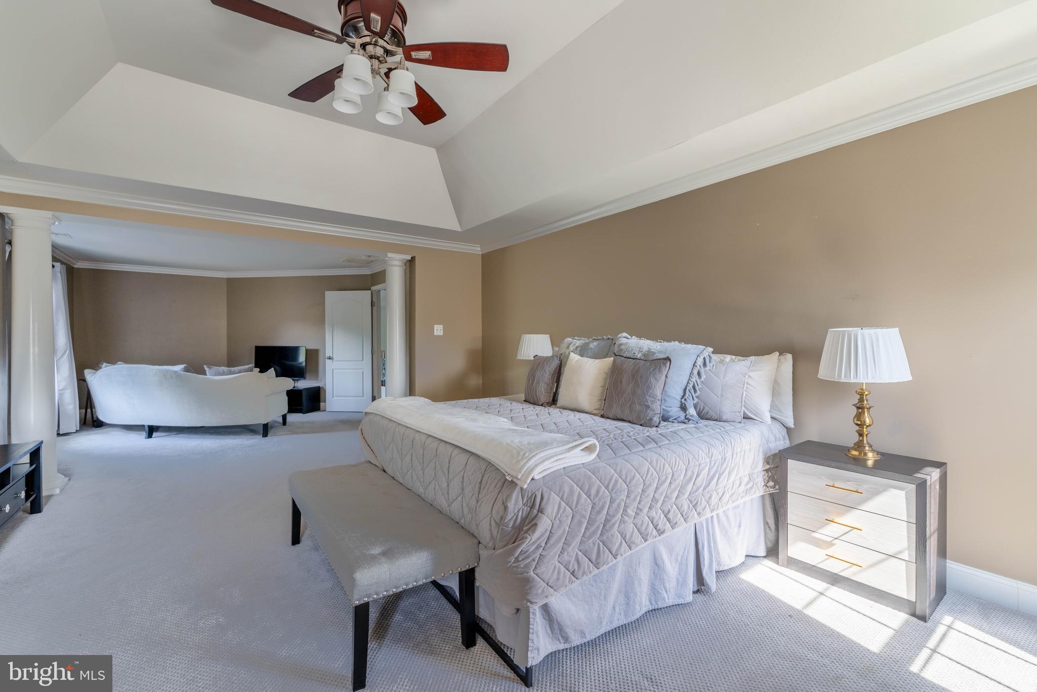 RIVERCREST - Residential