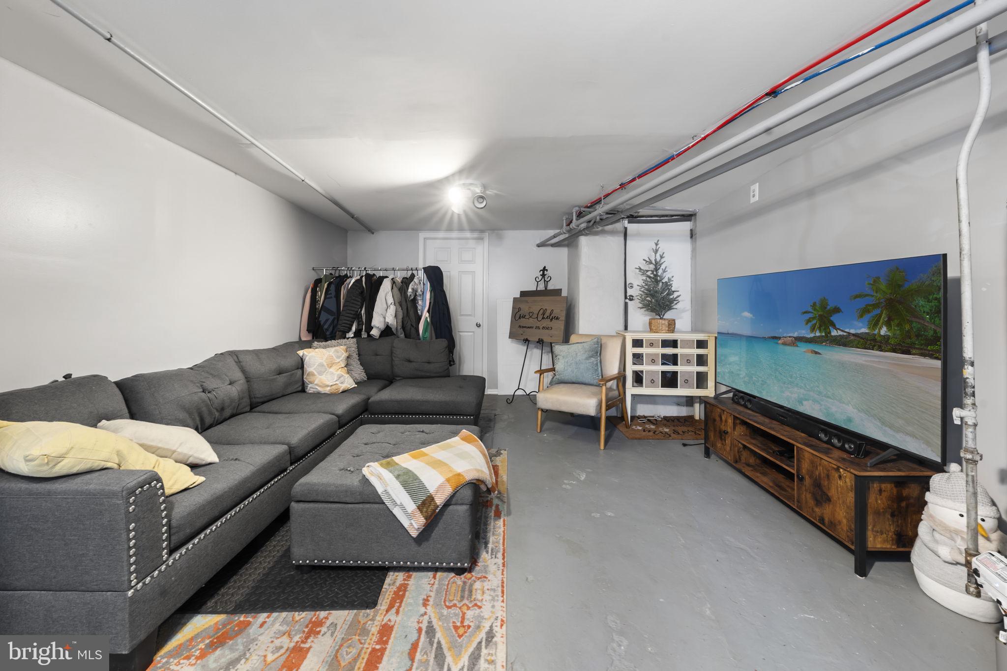 PORT RICHMOND - Residential
