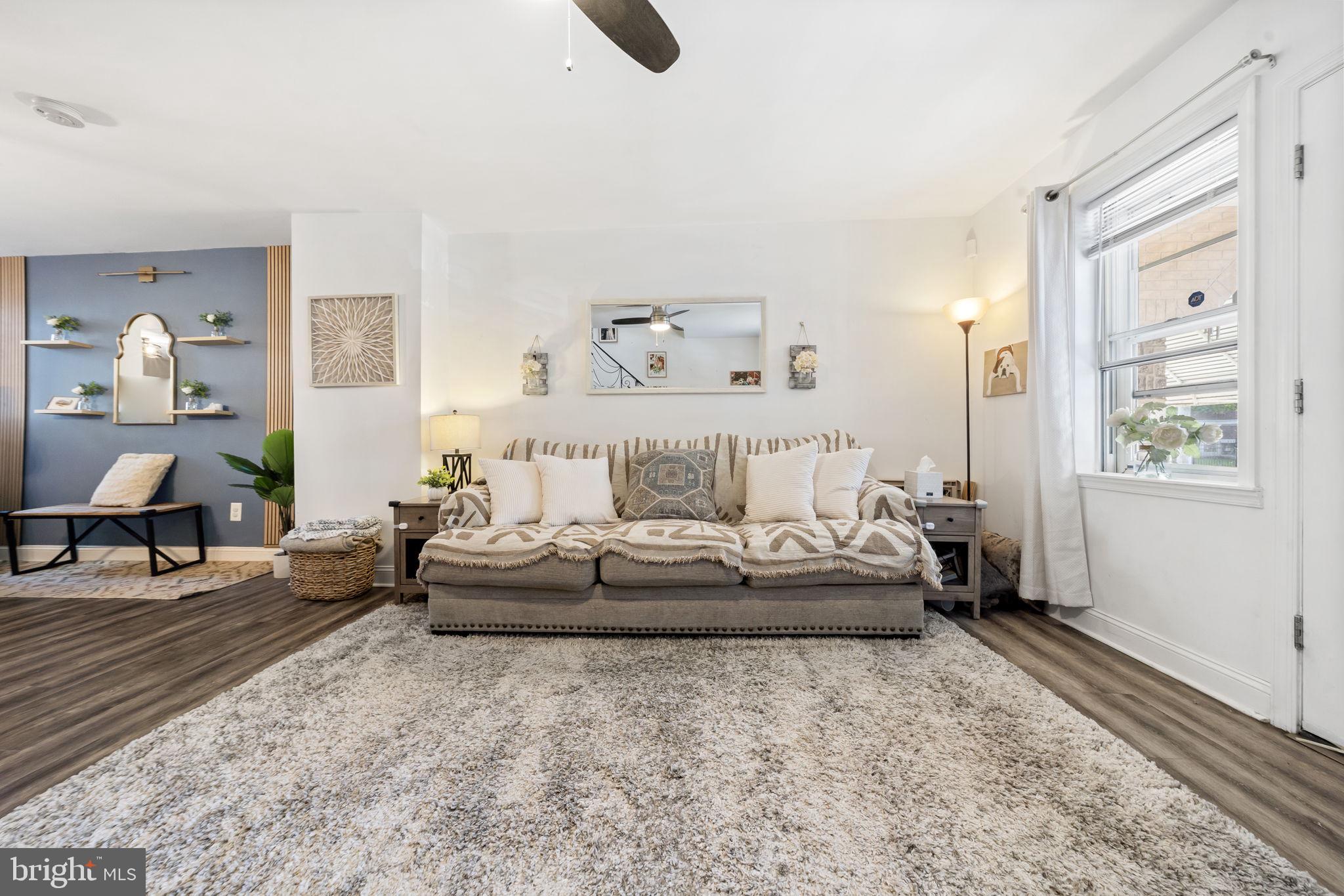 PORT RICHMOND - Residential