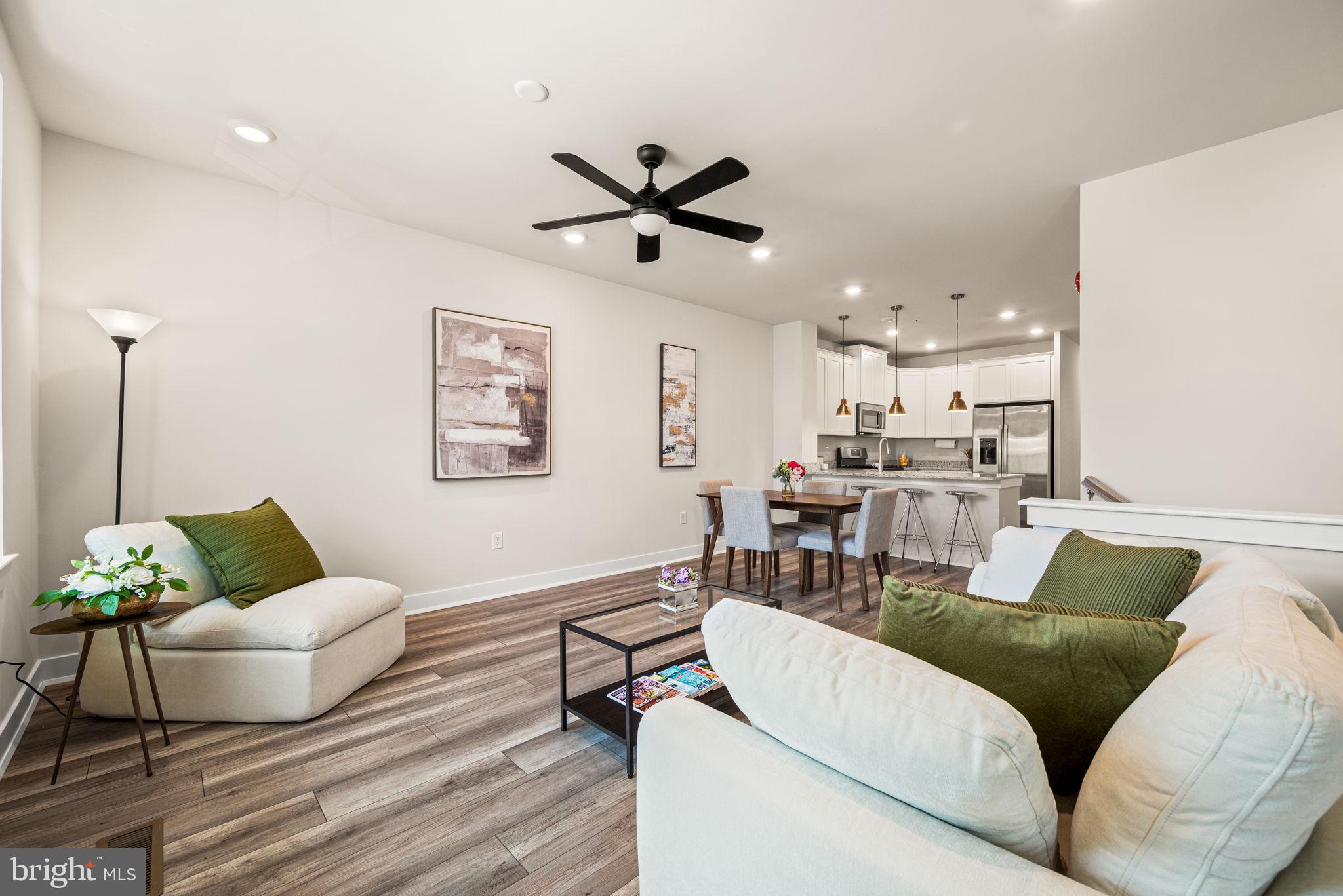 WATERSIDE - Residential