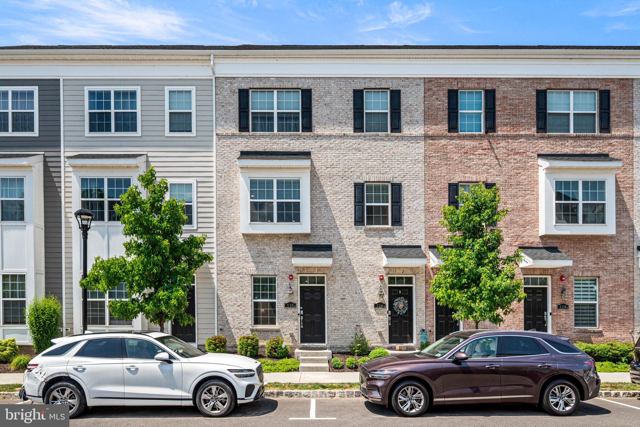 WATERSIDE - Residential