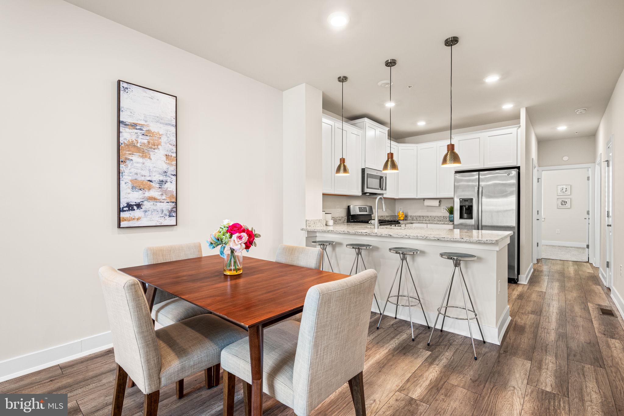 WATERSIDE - Residential