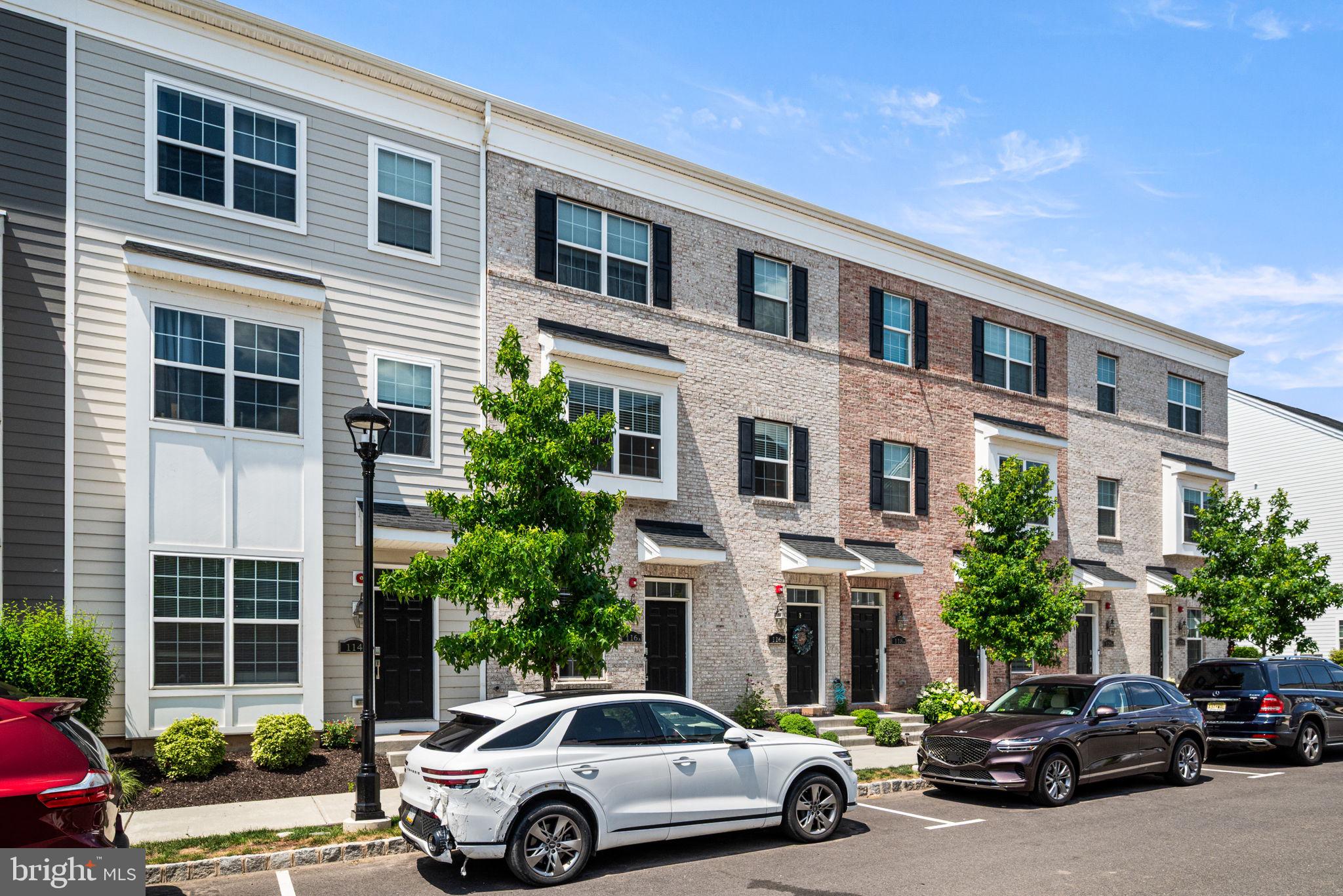 WATERSIDE - Residential