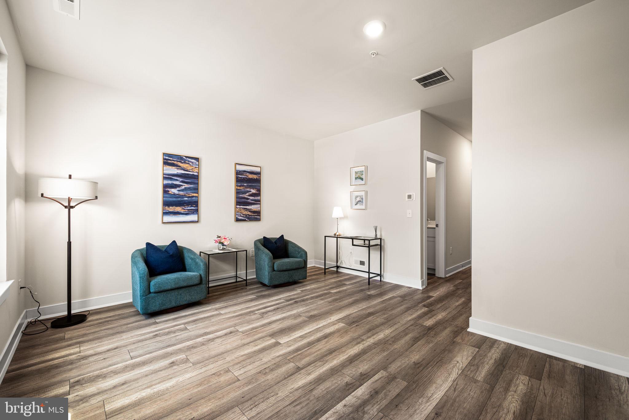 WATERSIDE - Residential