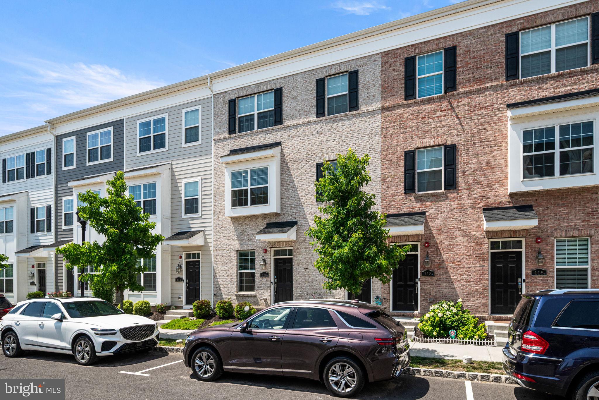 WATERSIDE - Residential
