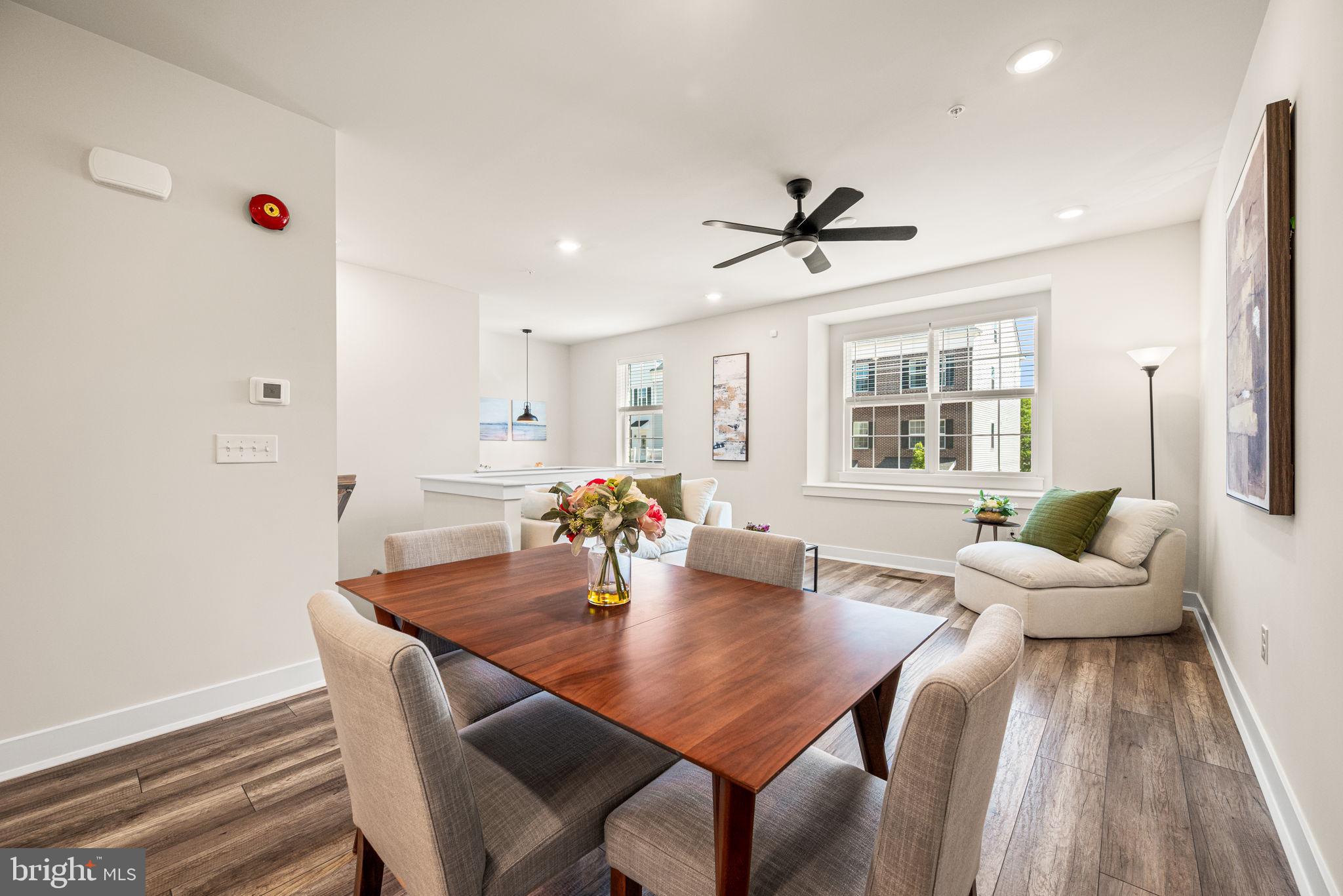 WATERSIDE - Residential