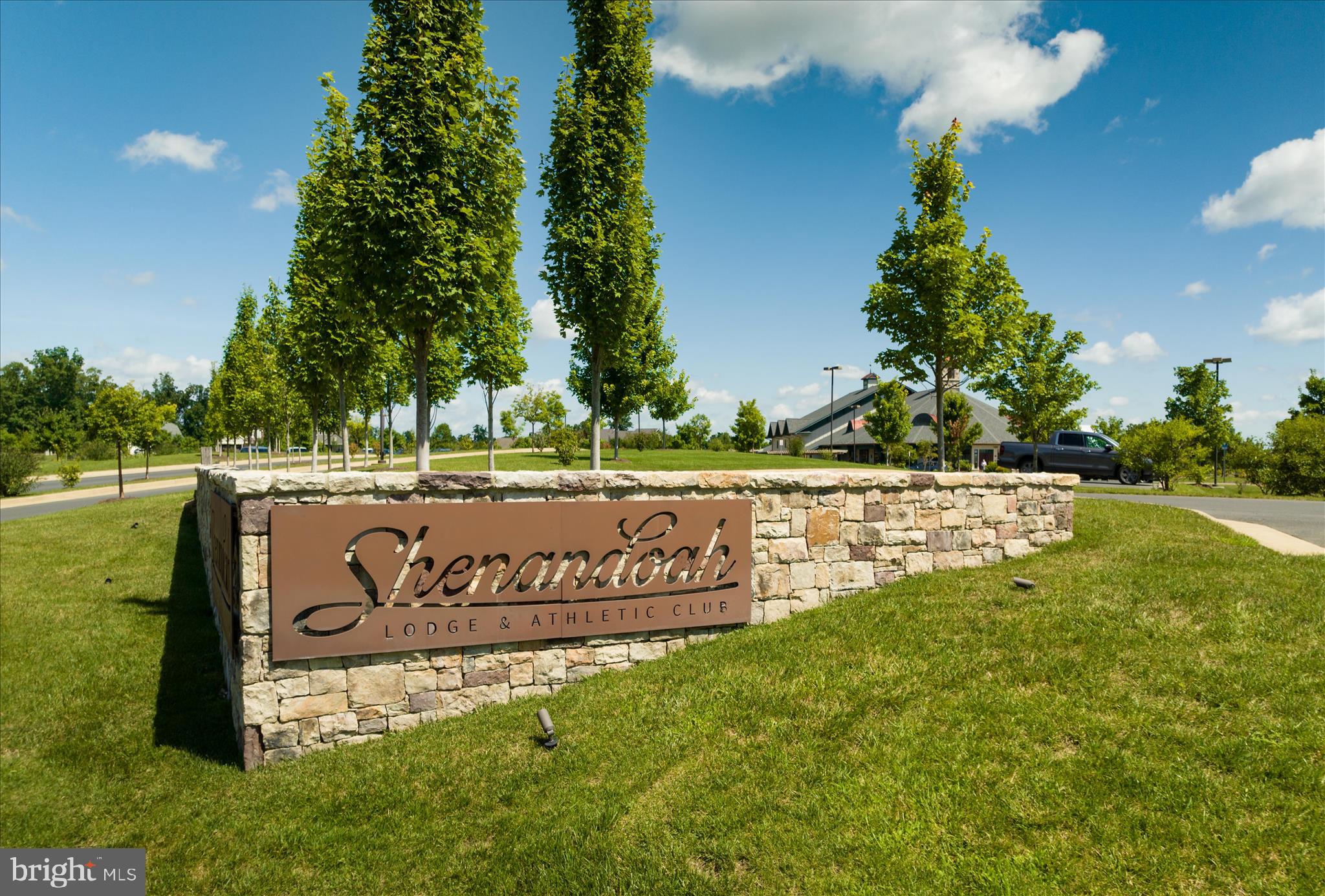 SHENANDOAH, LAKE FREDERICK - Residential