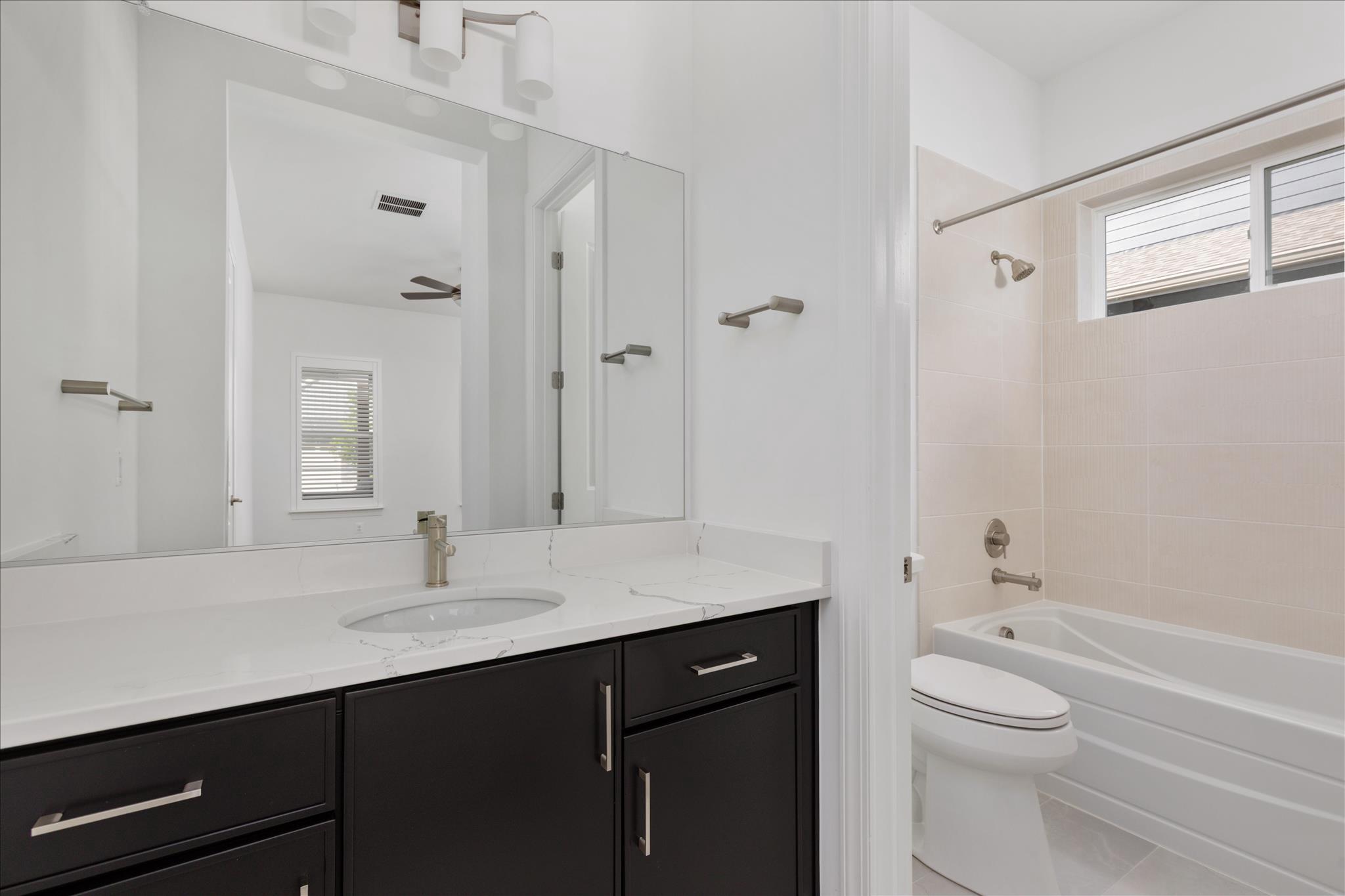 SHENANDOAH, LAKE FREDERICK - Residential
