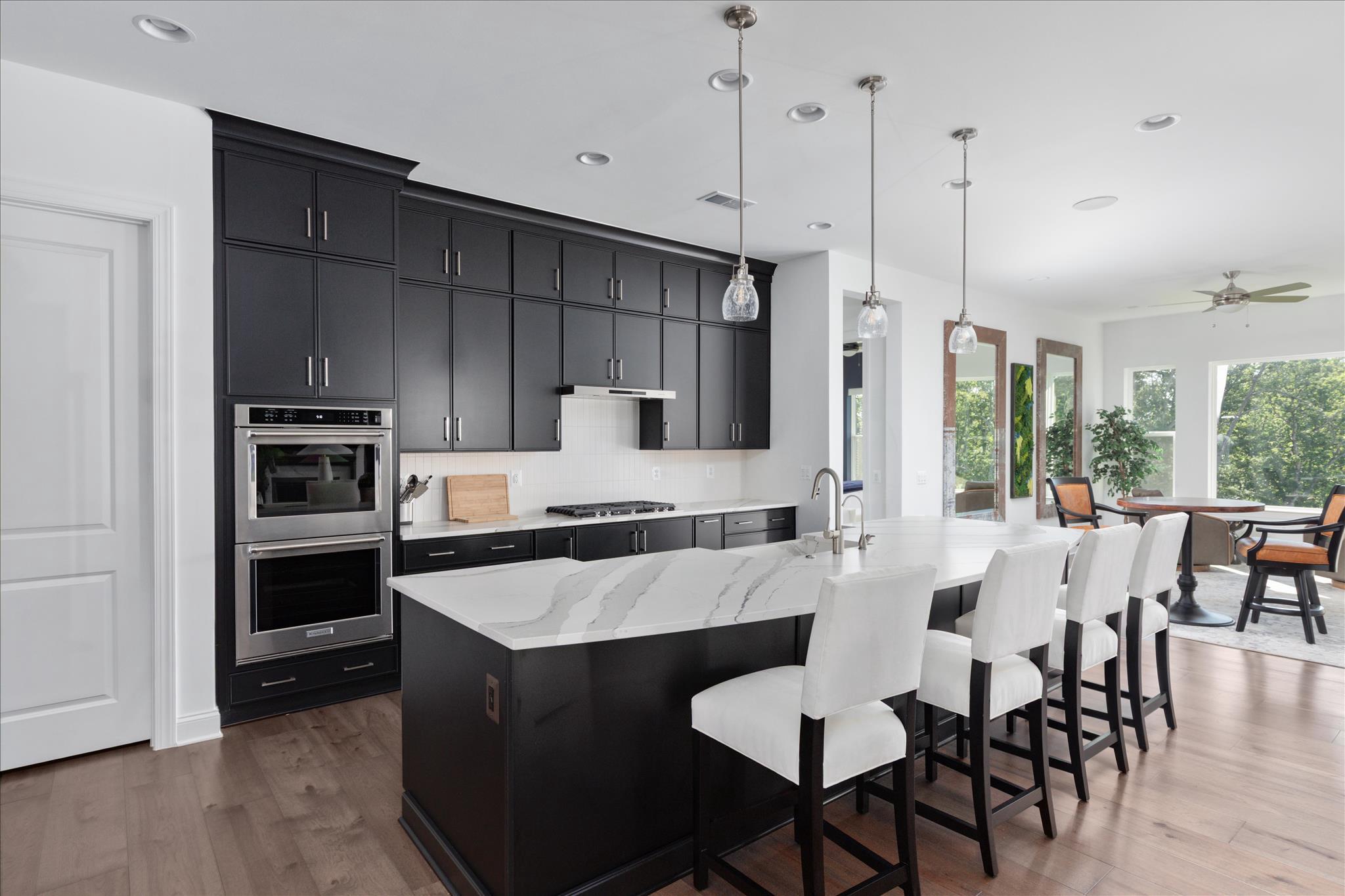 SHENANDOAH, LAKE FREDERICK - Residential