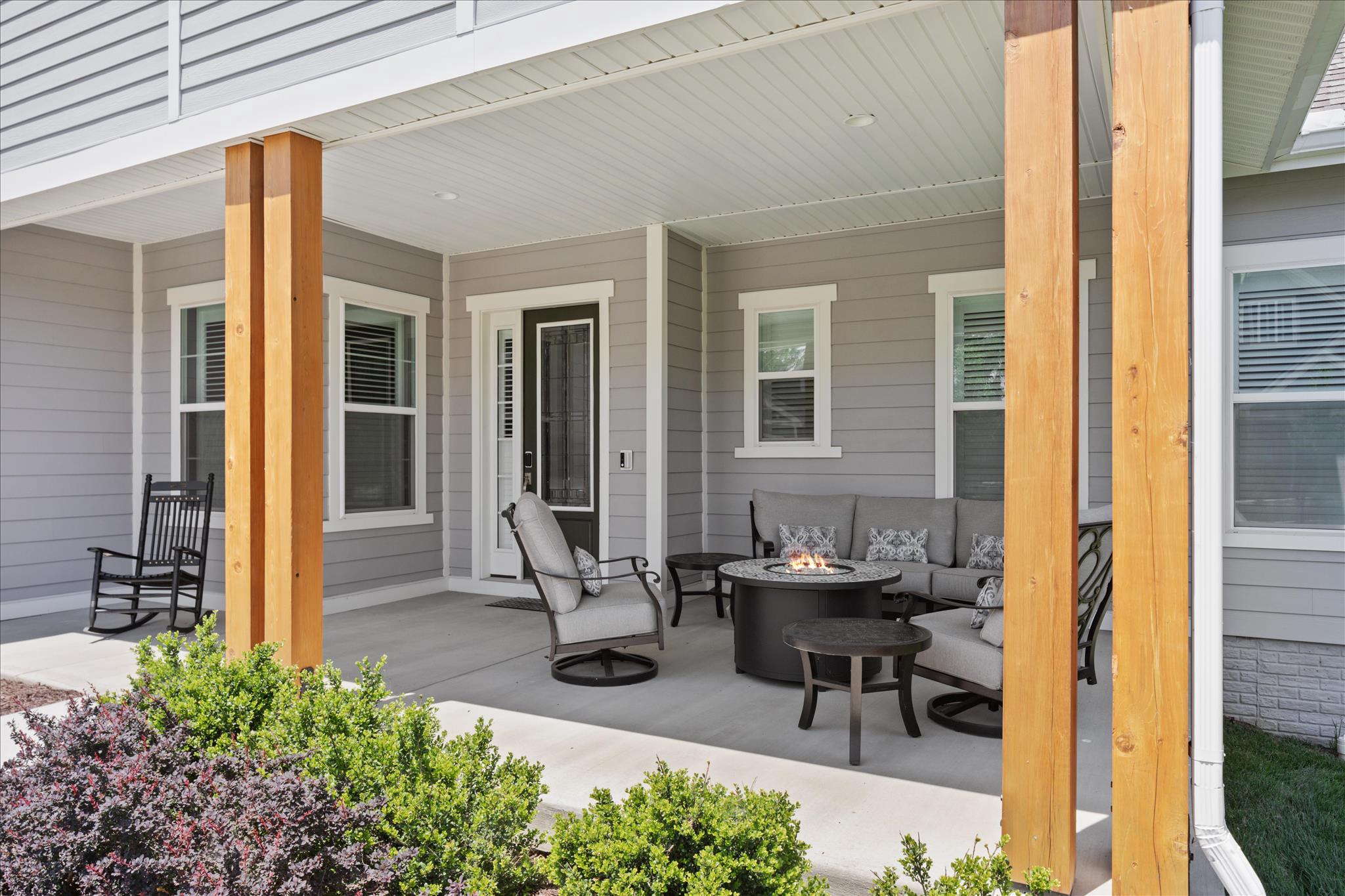 SHENANDOAH, LAKE FREDERICK - Residential