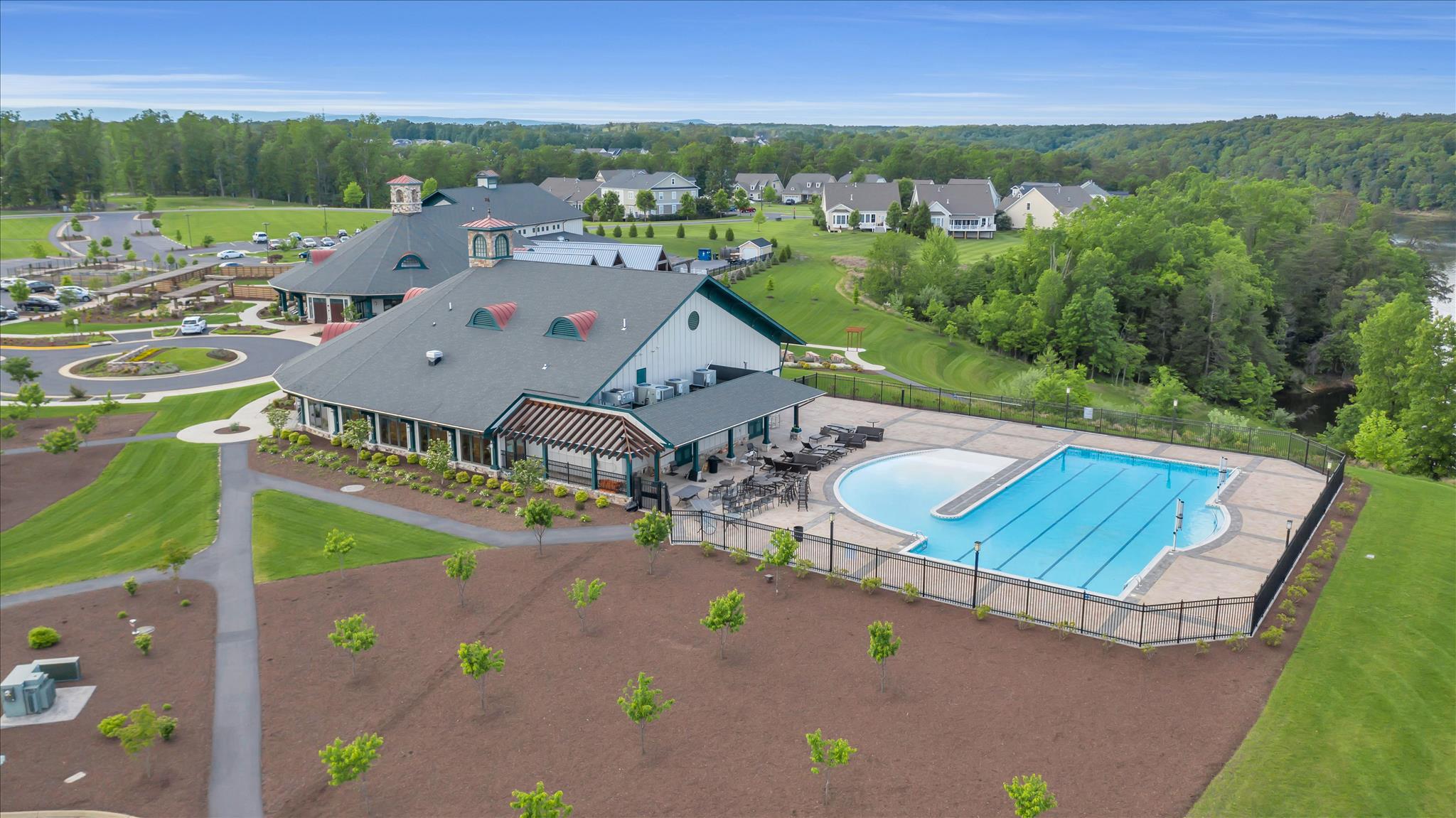 SHENANDOAH, LAKE FREDERICK - Residential