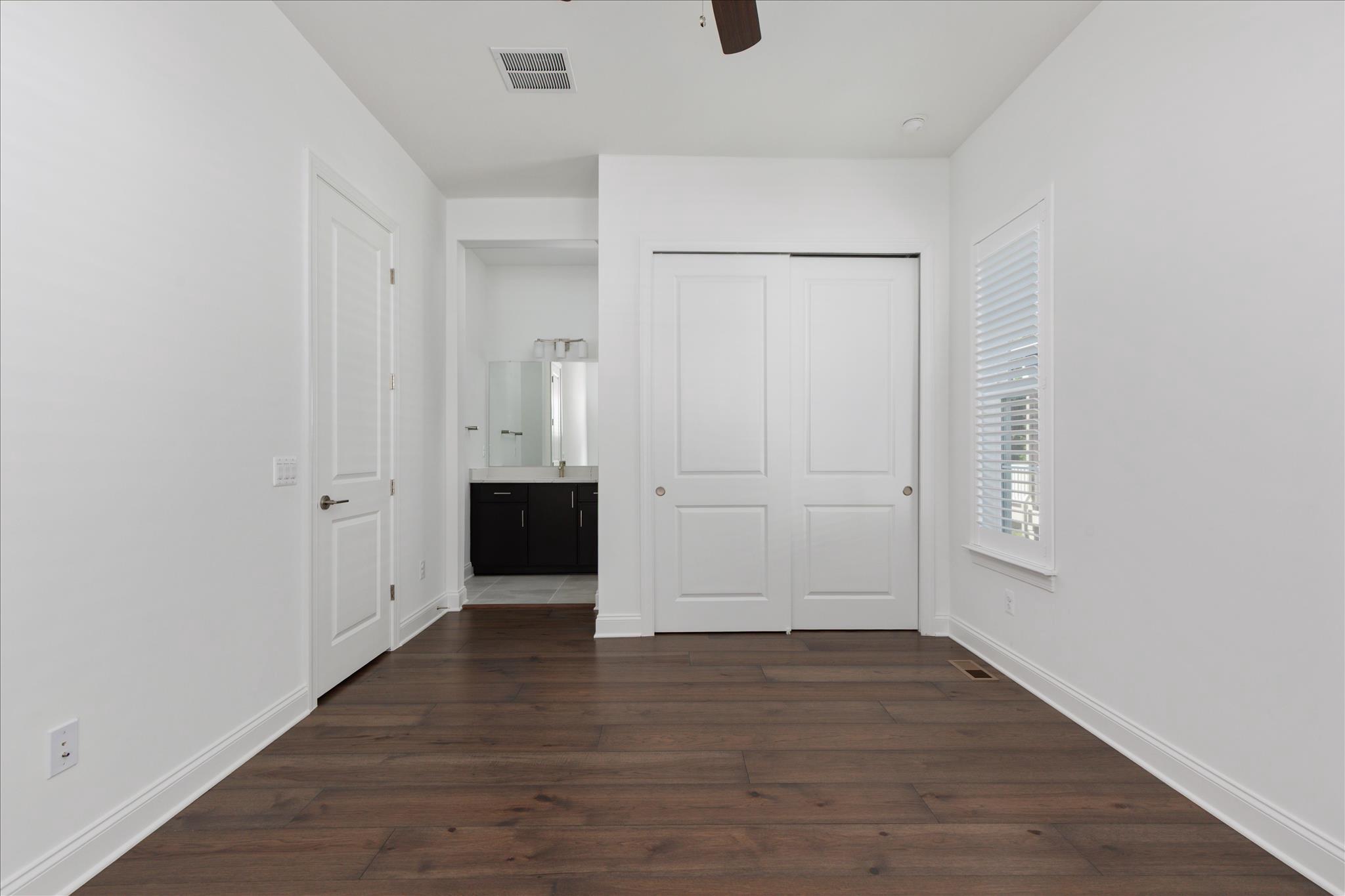 SHENANDOAH, LAKE FREDERICK - Residential