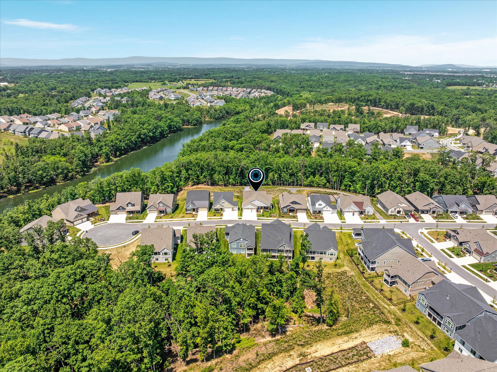 SHENANDOAH, LAKE FREDERICK - Residential
