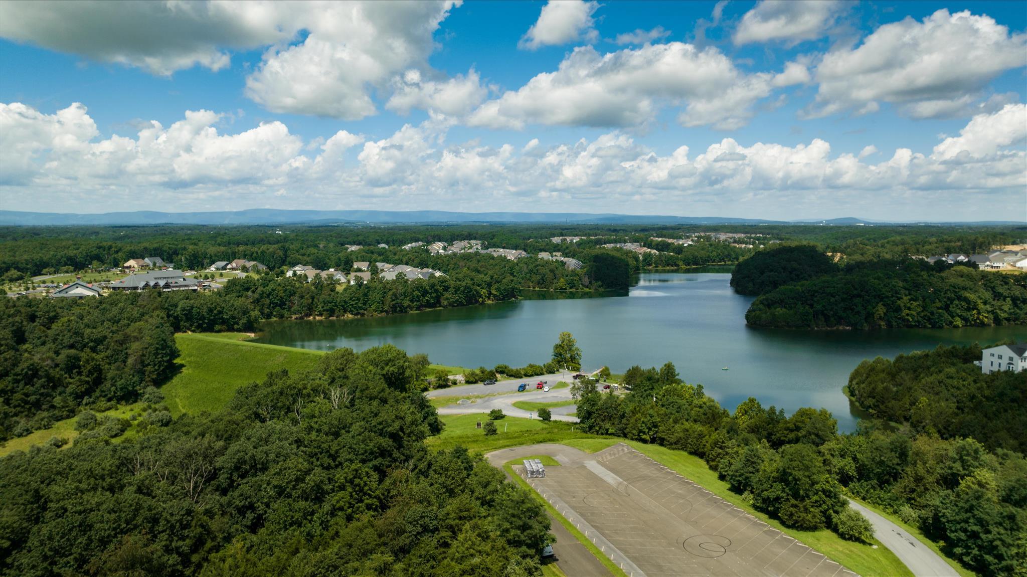 SHENANDOAH, LAKE FREDERICK - Residential