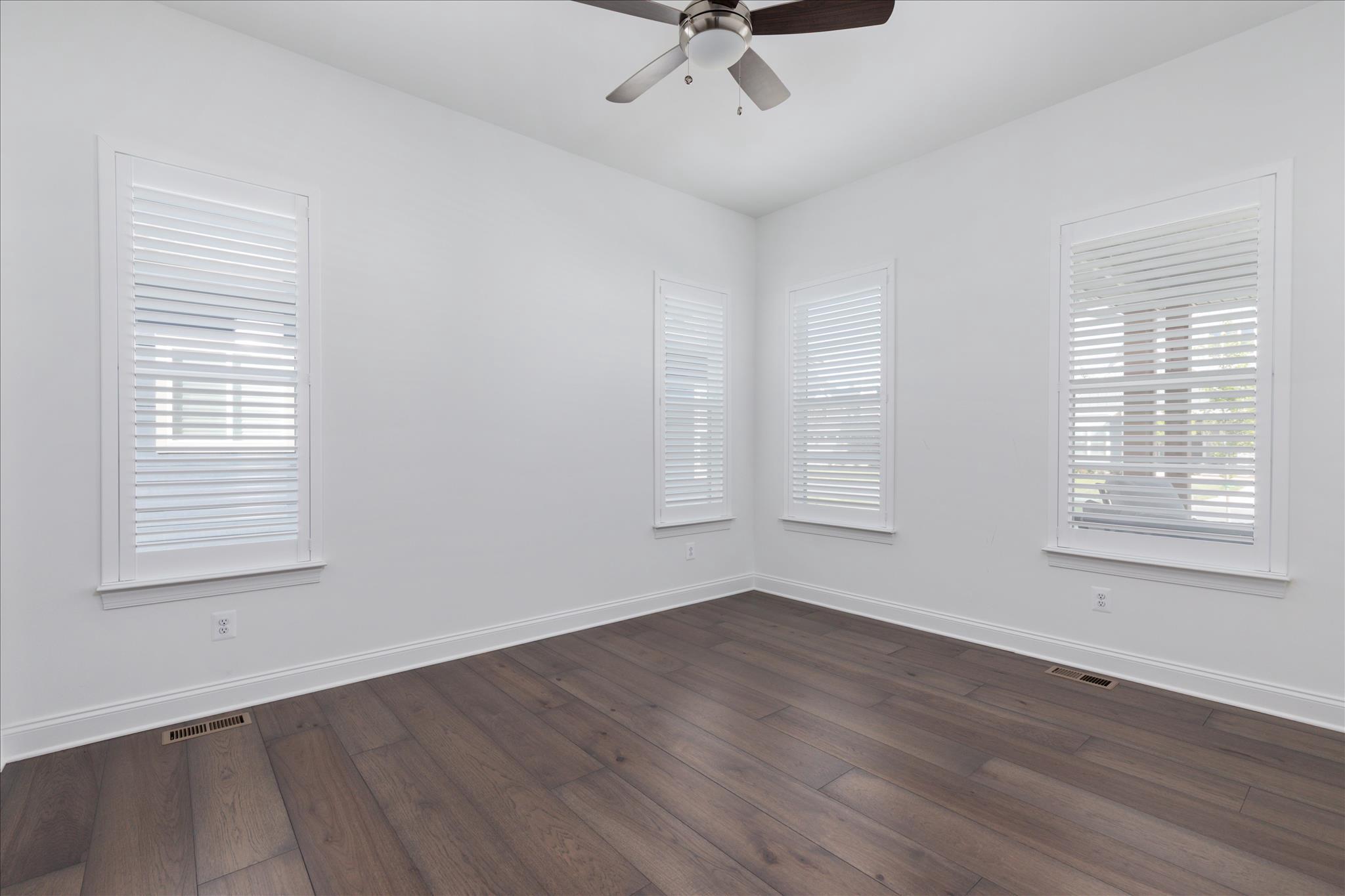 SHENANDOAH, LAKE FREDERICK - Residential