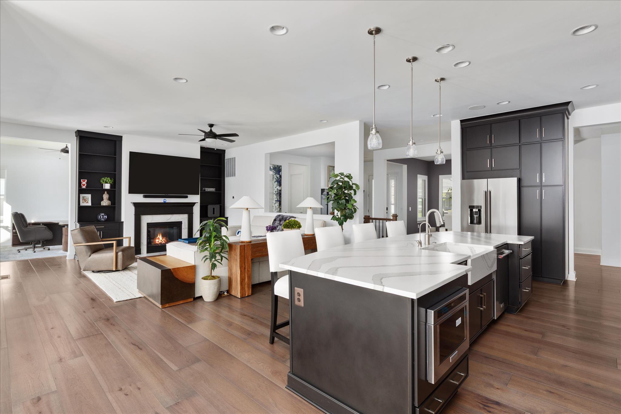 SHENANDOAH, LAKE FREDERICK - Residential