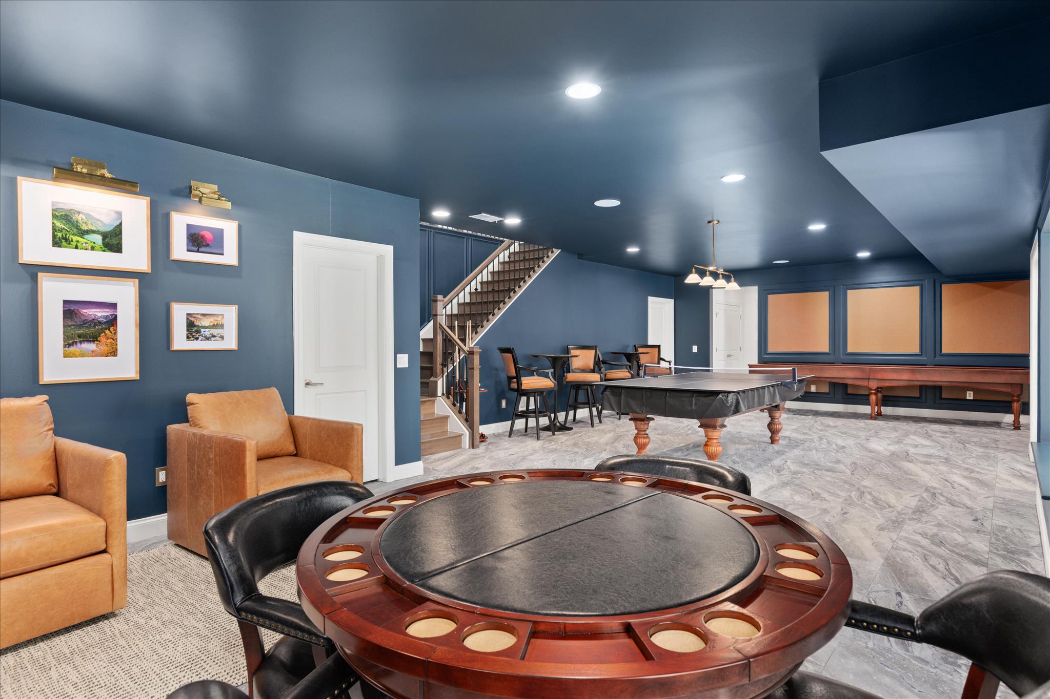 SHENANDOAH, LAKE FREDERICK - Residential