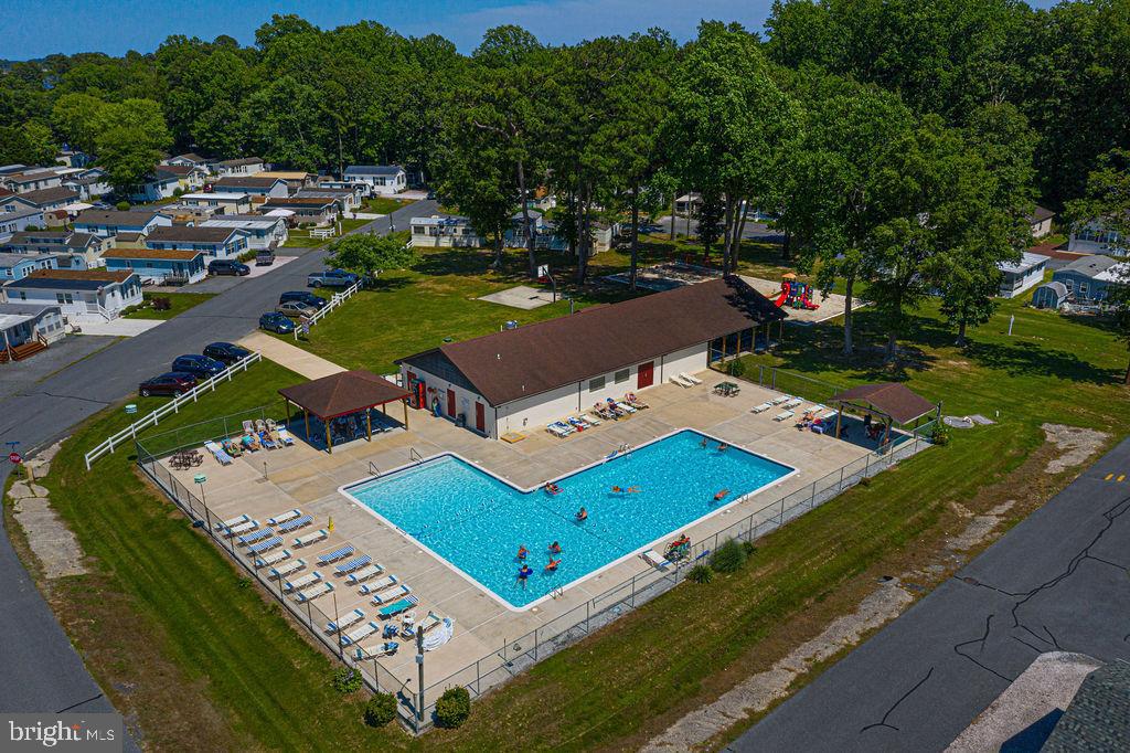WHITE HORSE PARK I - Residential