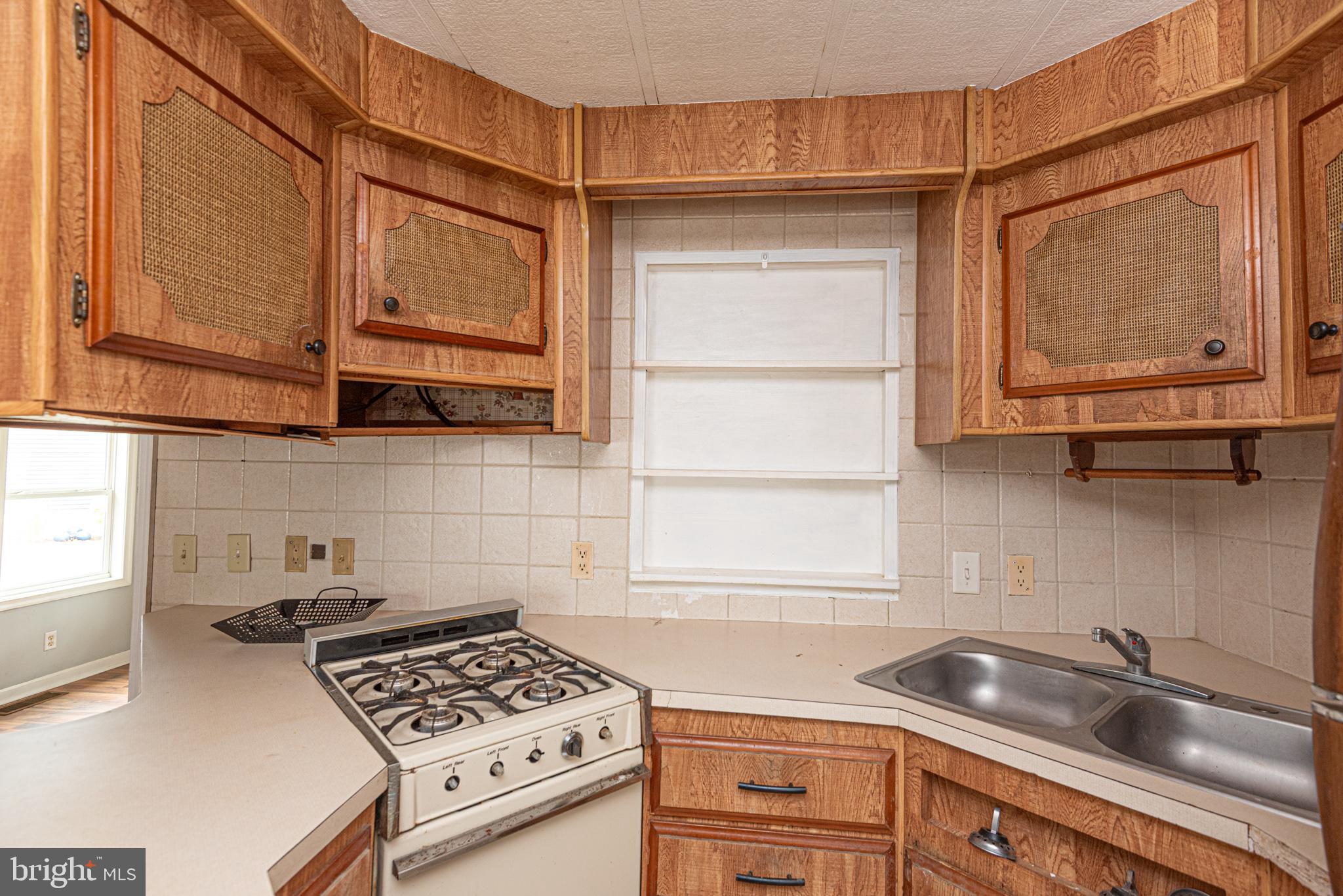 WHITE HORSE PARK I - Residential